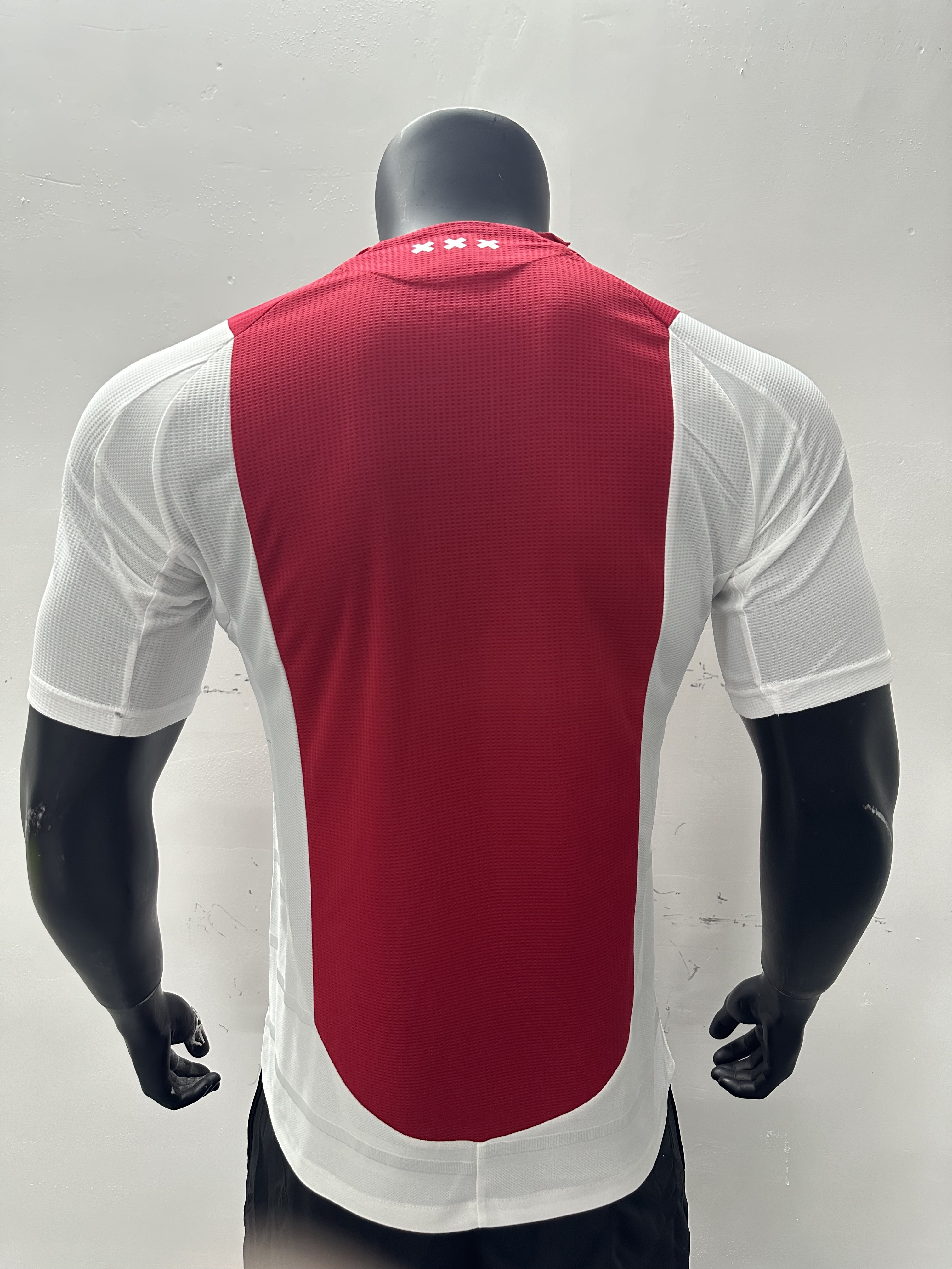Camiseta Ajax, Local 24-25