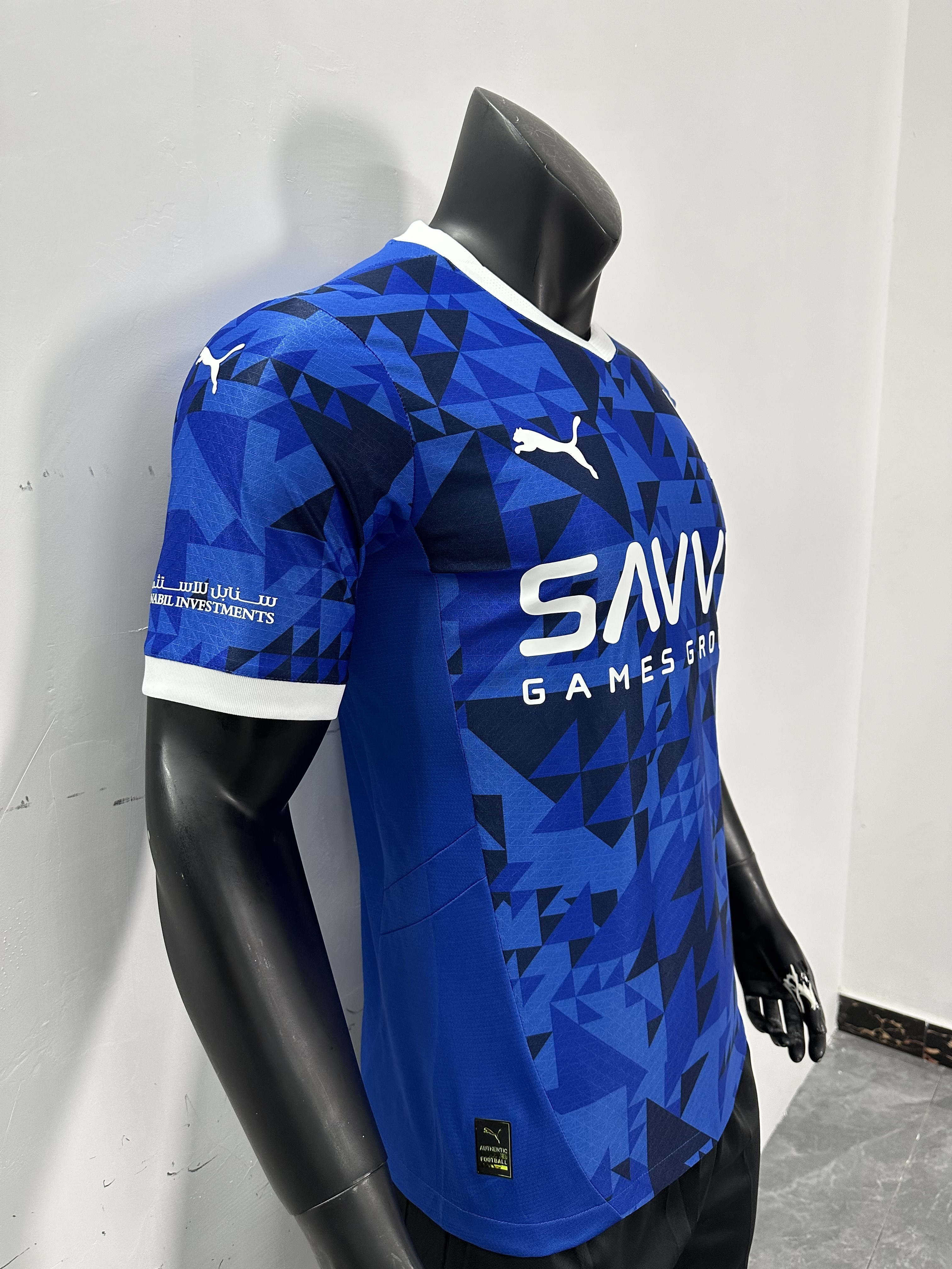 Camiseta Al-Hilal, Local 24-25