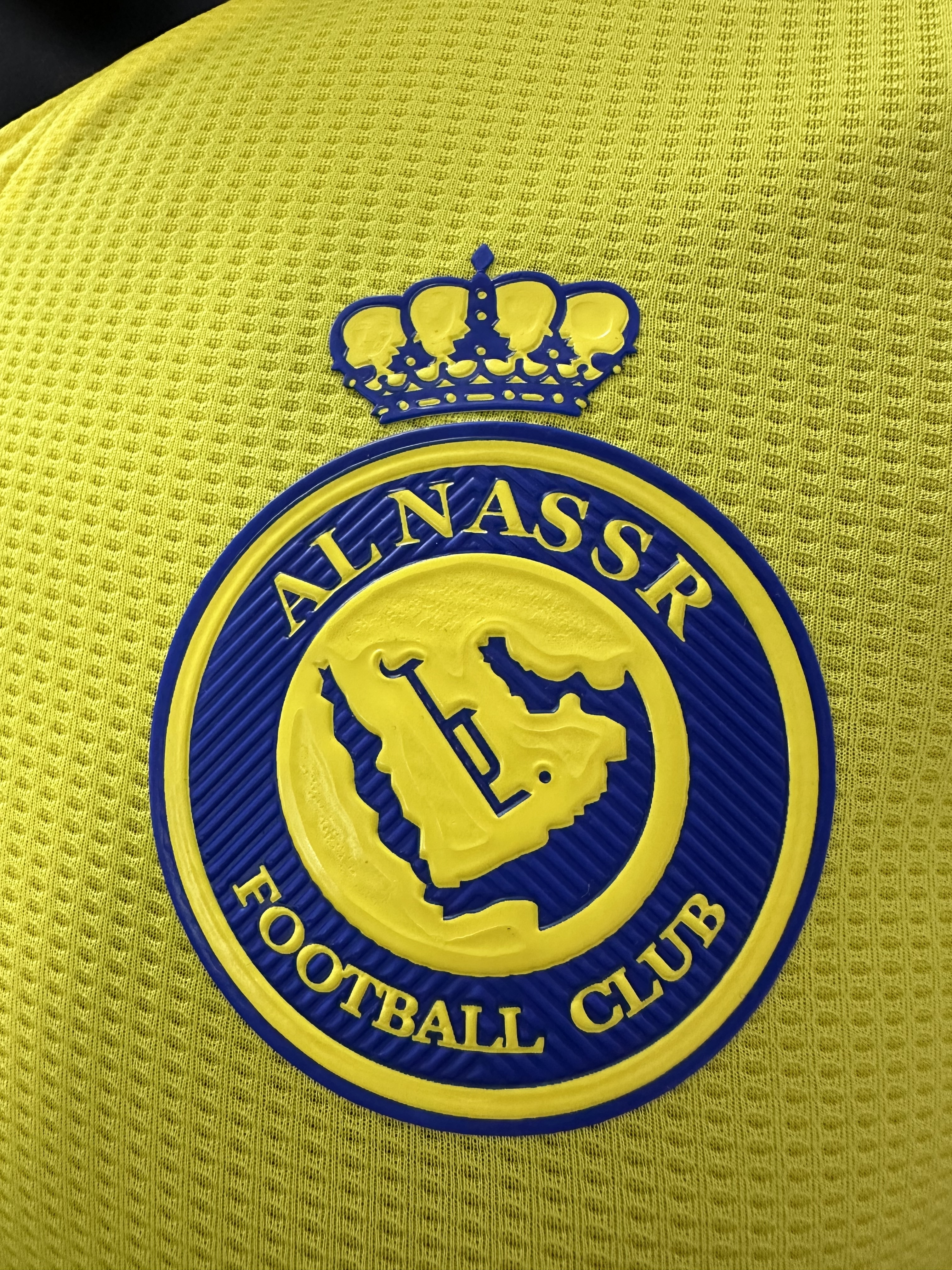 Camiseta Al-Nassr, Local 24-25