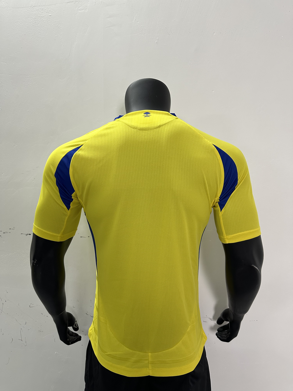 Camiseta Al-Nassr, Local 24-25