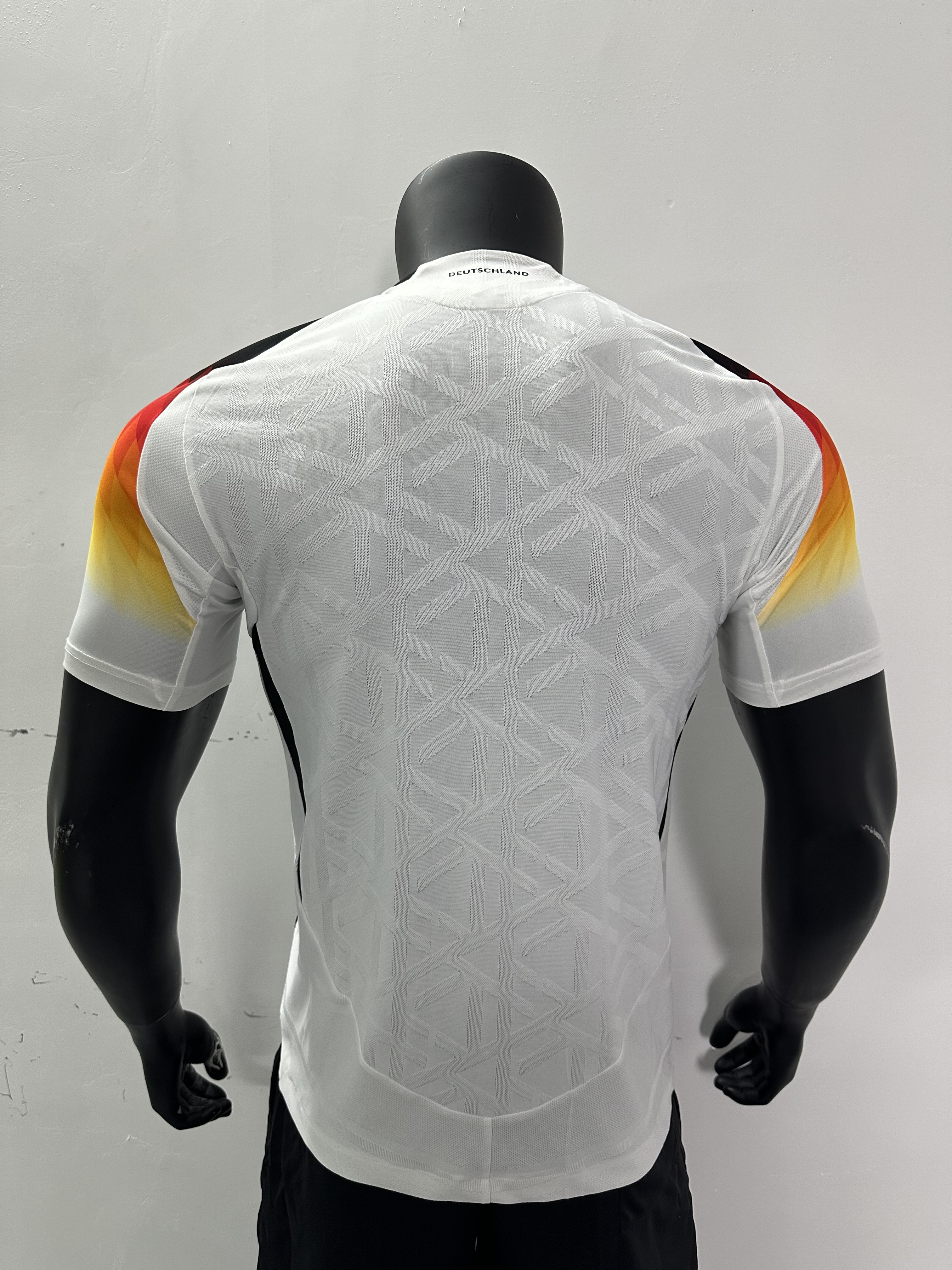 Camiseta Alemania, Local 24-25