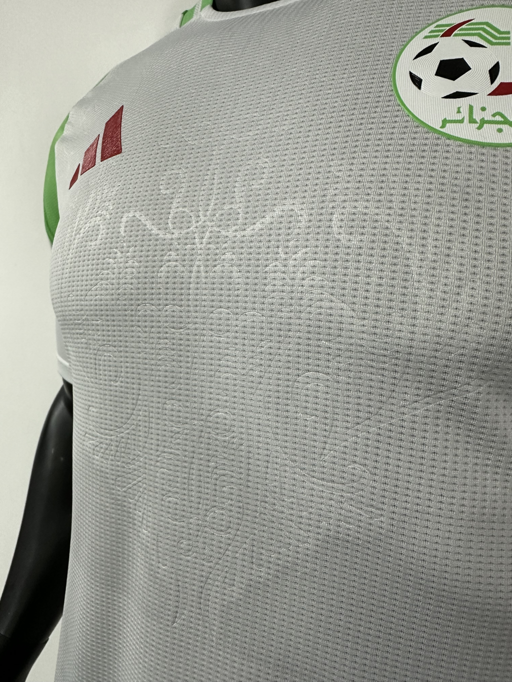 Camiseta Argelia, Local 24-25