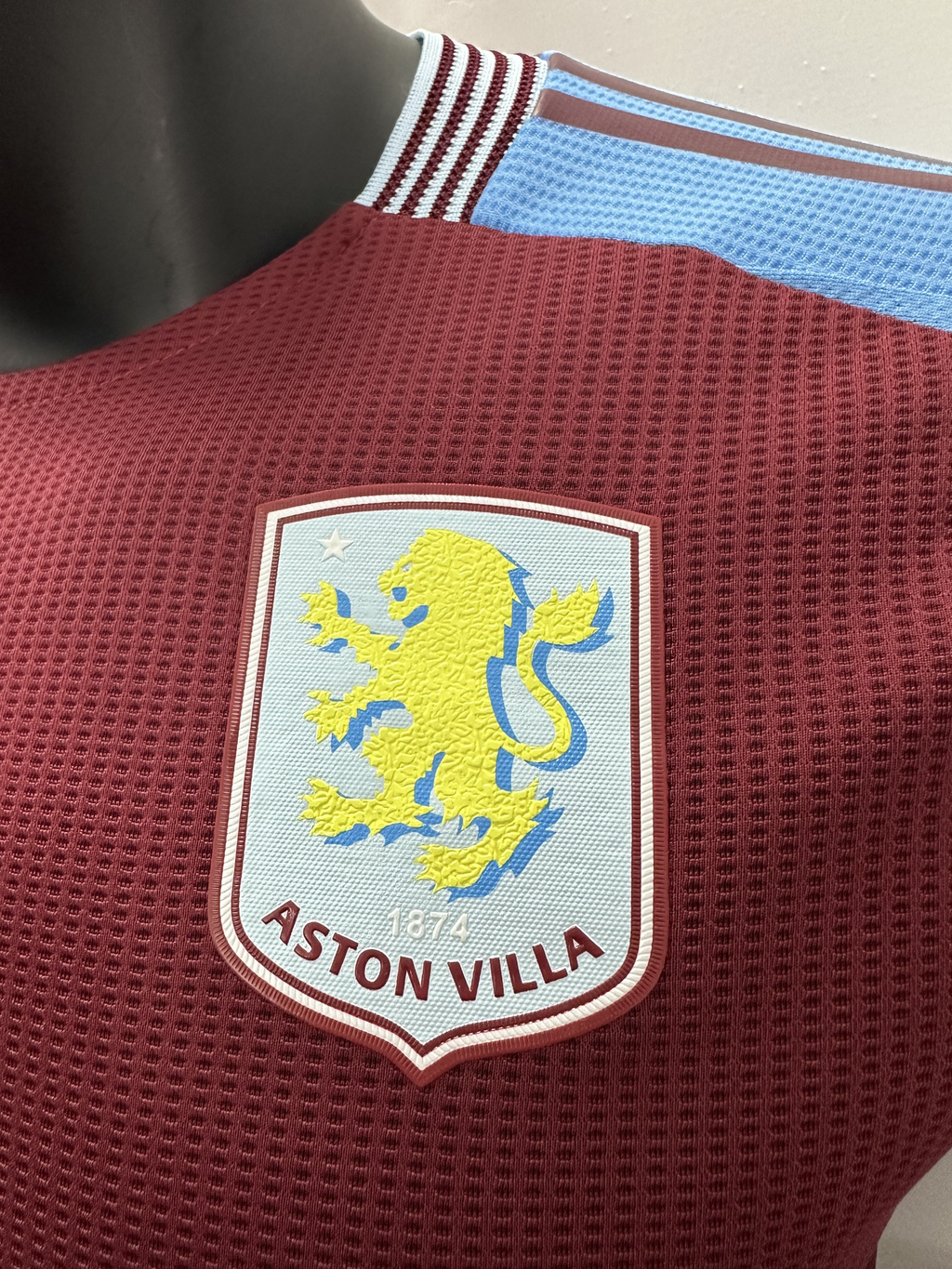 Camiseta Aston Villa, Local 24-25