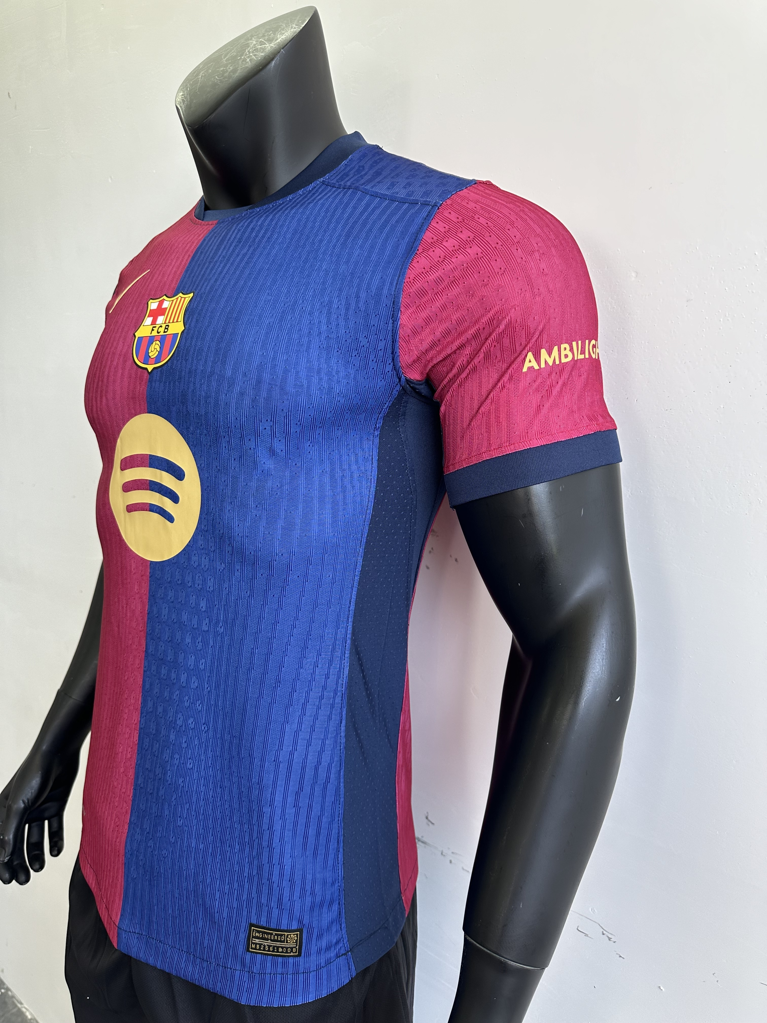 Camiseta FC Barcelona, Local 24-25