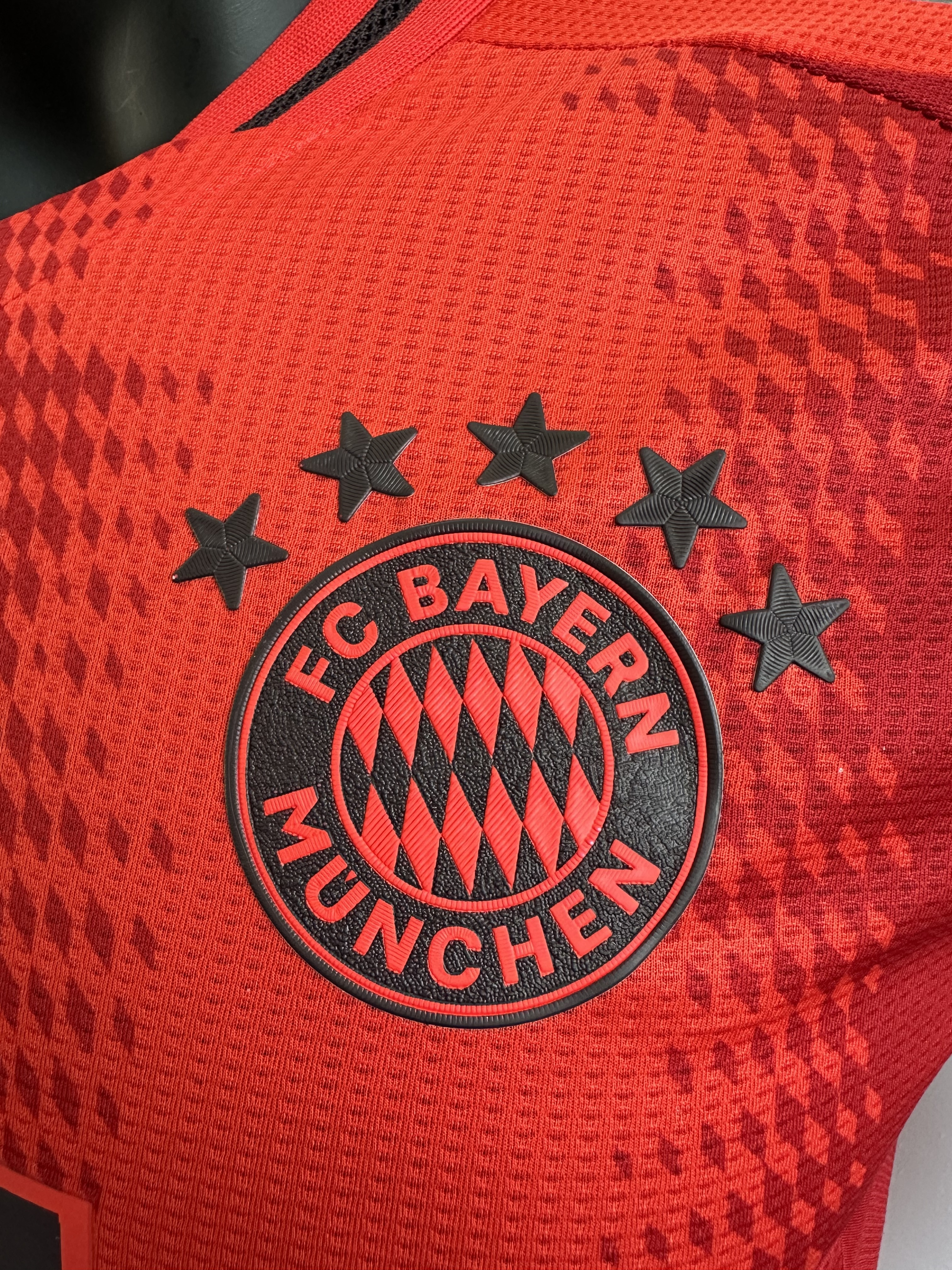Camiseta Bayern Múnich, Local 24-25