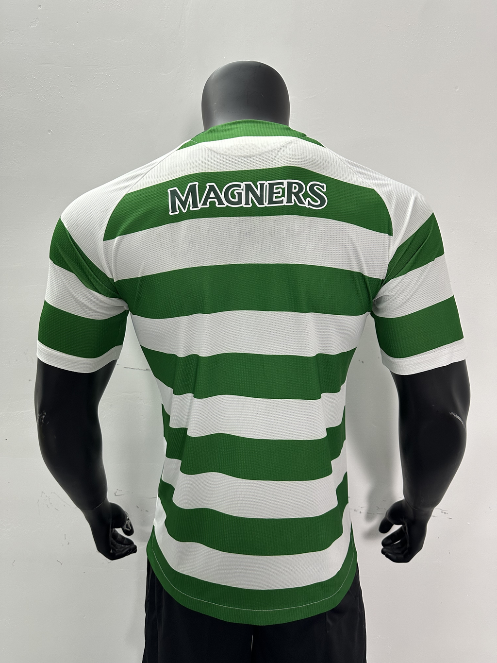 Camiseta Celtic, Local 24-25