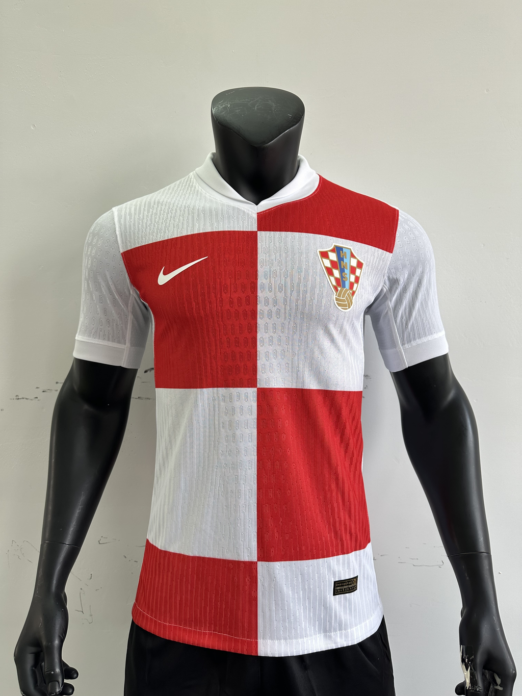 Camiseta Croacia, Local 24-25