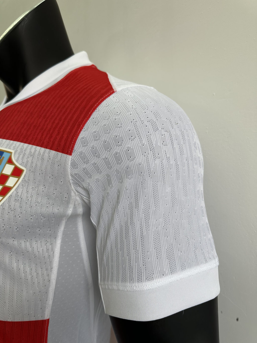 Camiseta Croacia, Local 24-25