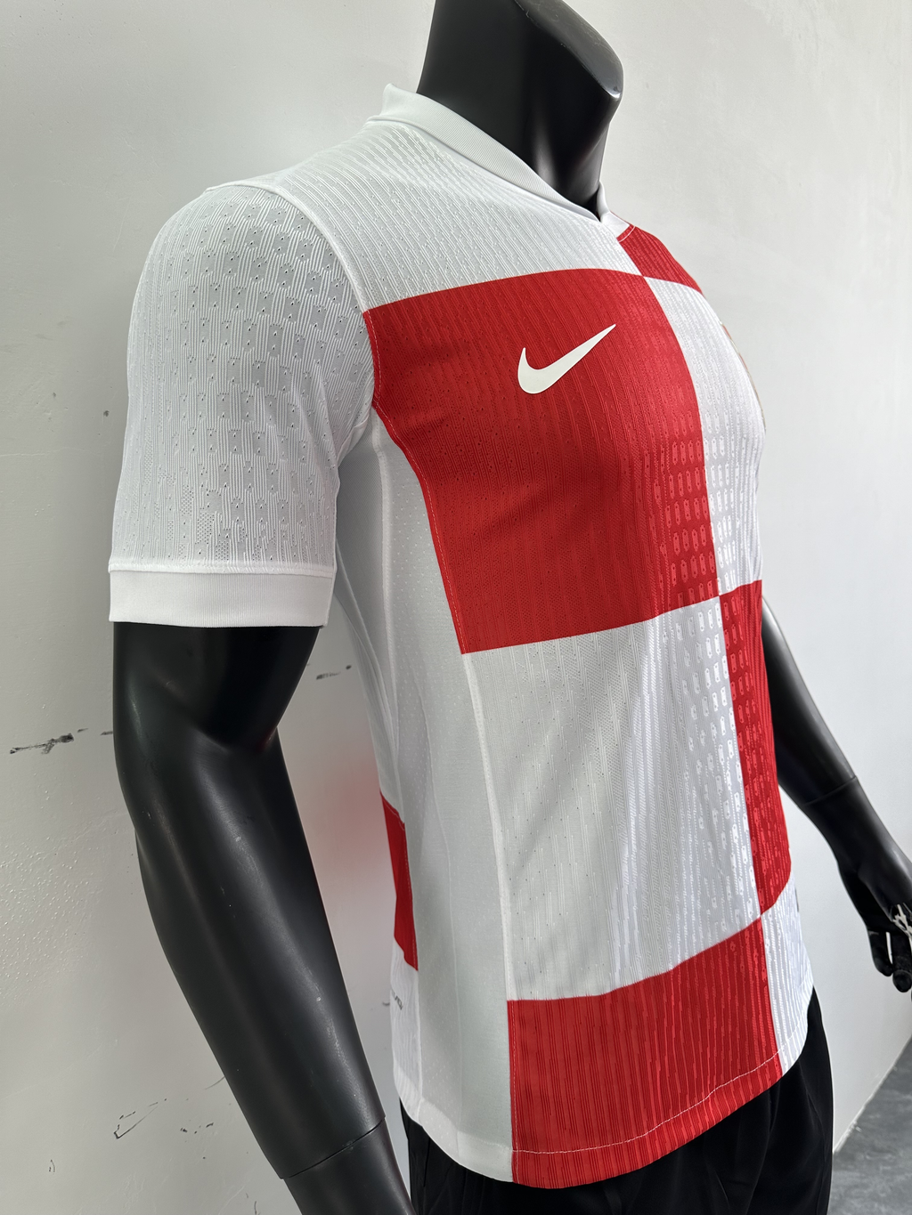 Camiseta Croacia, Local 24-25
