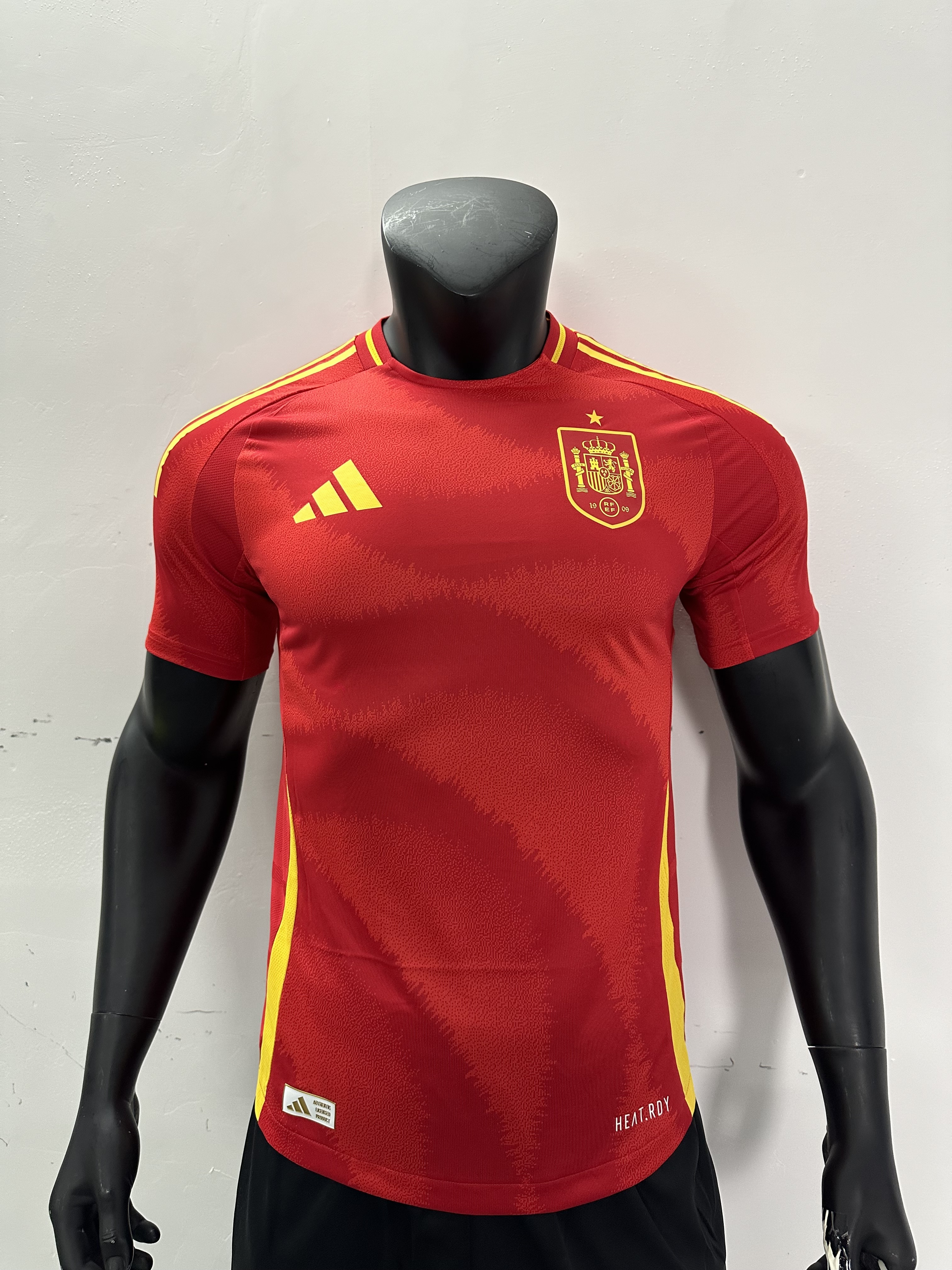Camiseta España, Local 24-25