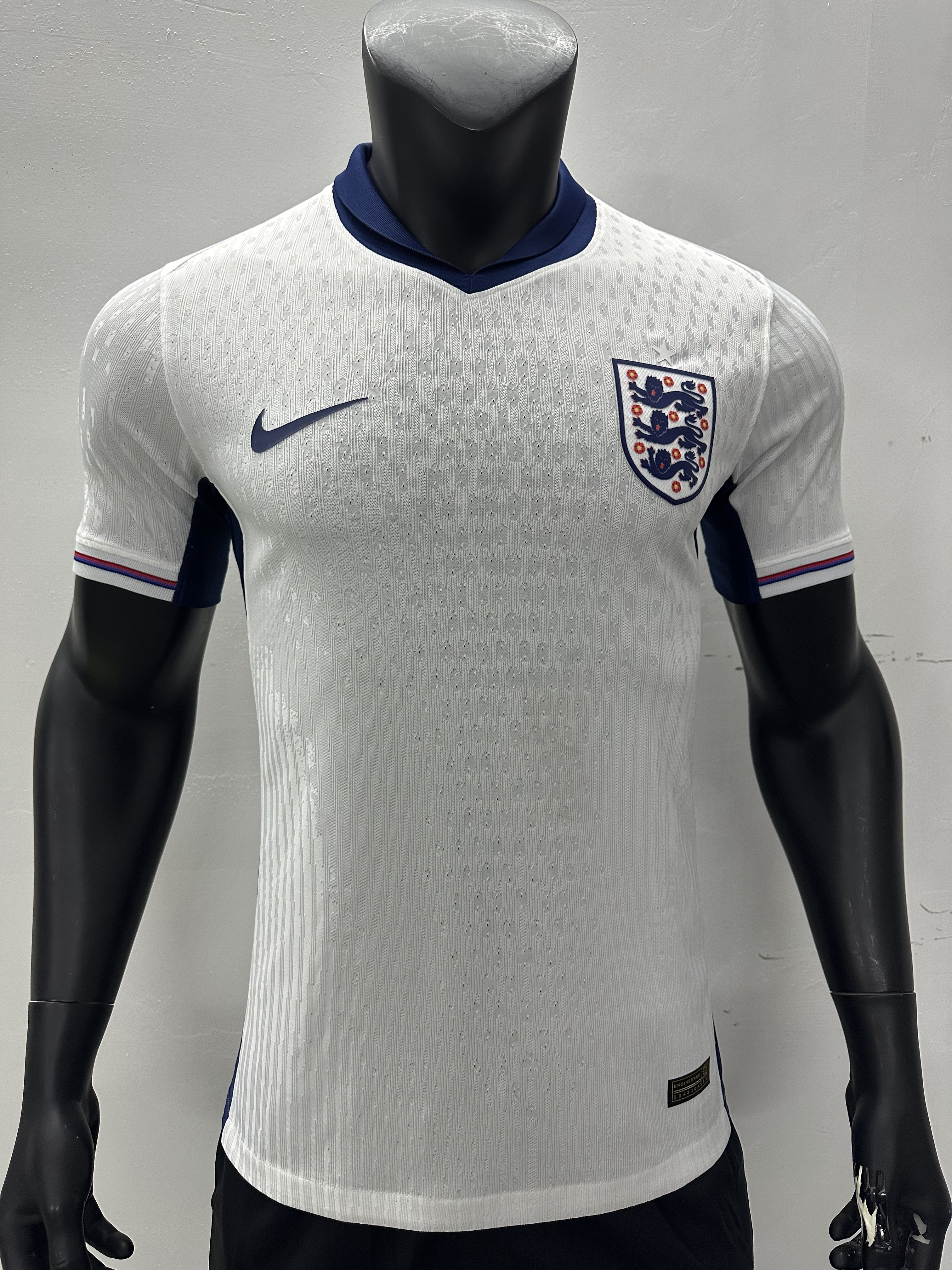 Camiseta Inglaterra, Local 24-25