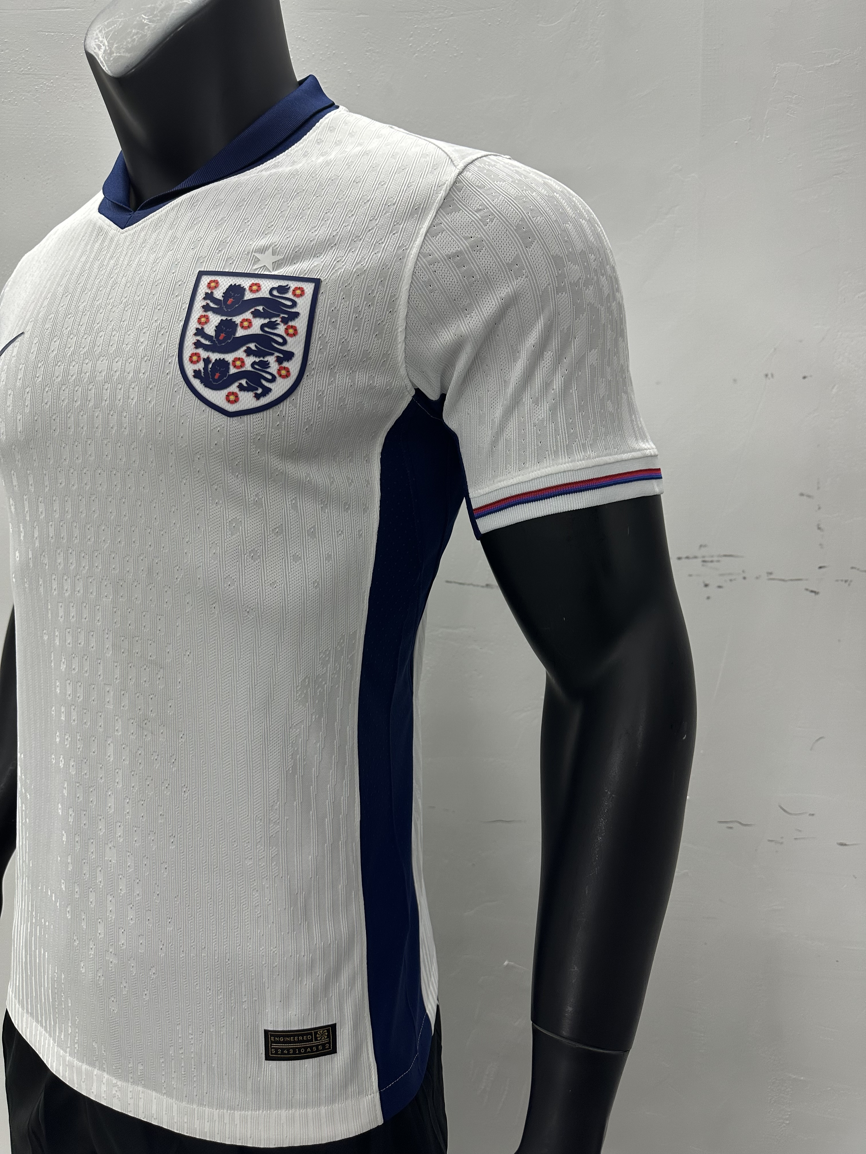 Camiseta Inglaterra, Local 24-25