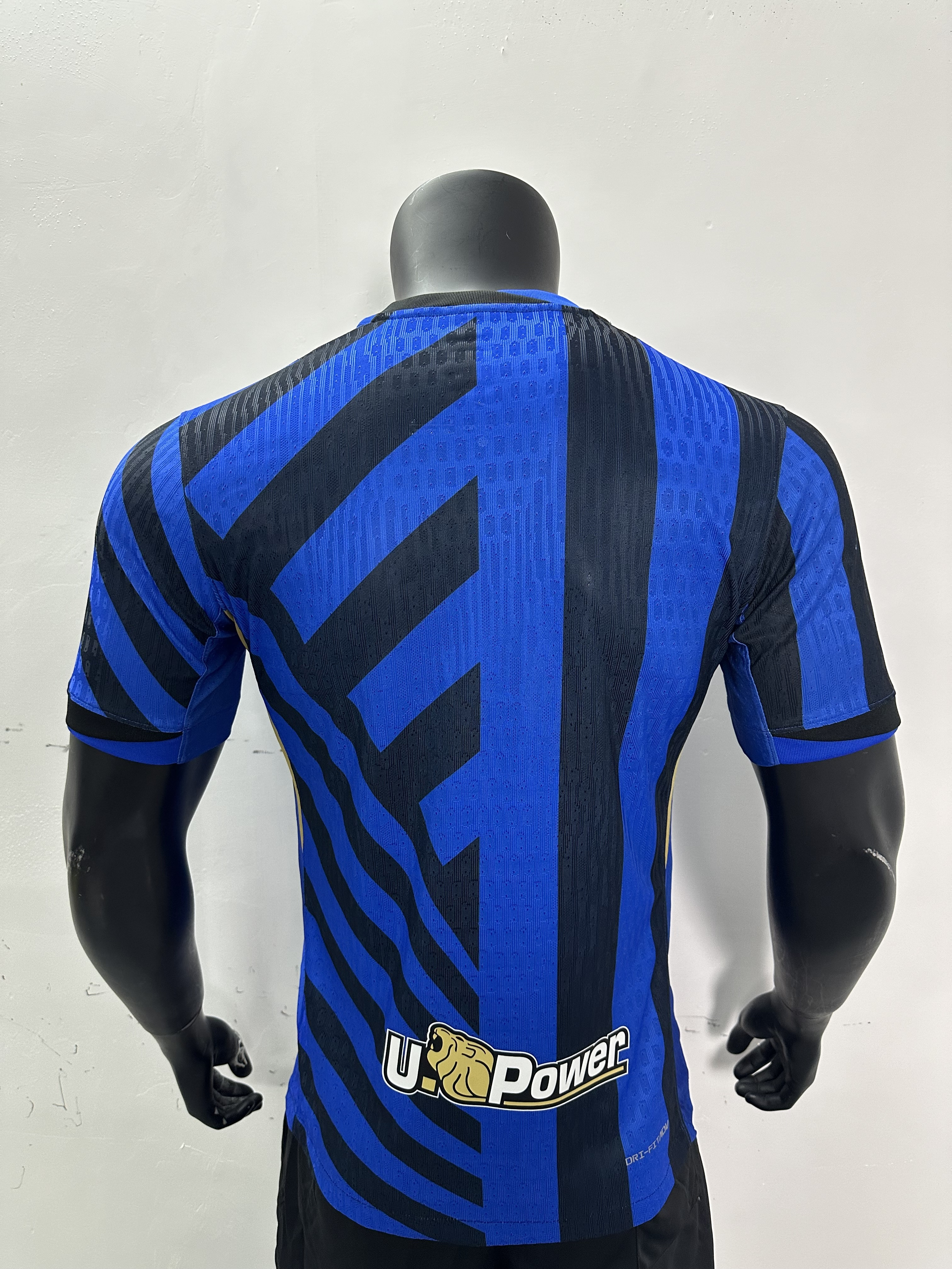 Camiseta Inter de Milán, Local 24-25