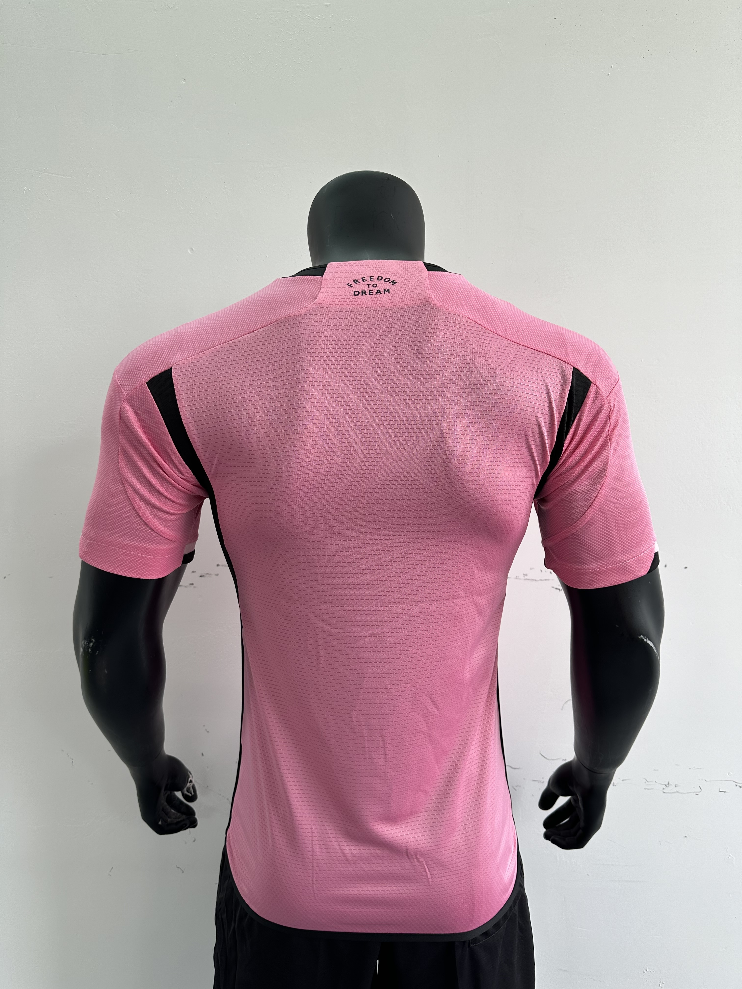 Camiseta Inter de Miami, Local 24-25