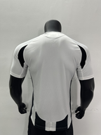 Camiseta Juventus, Local 24-25