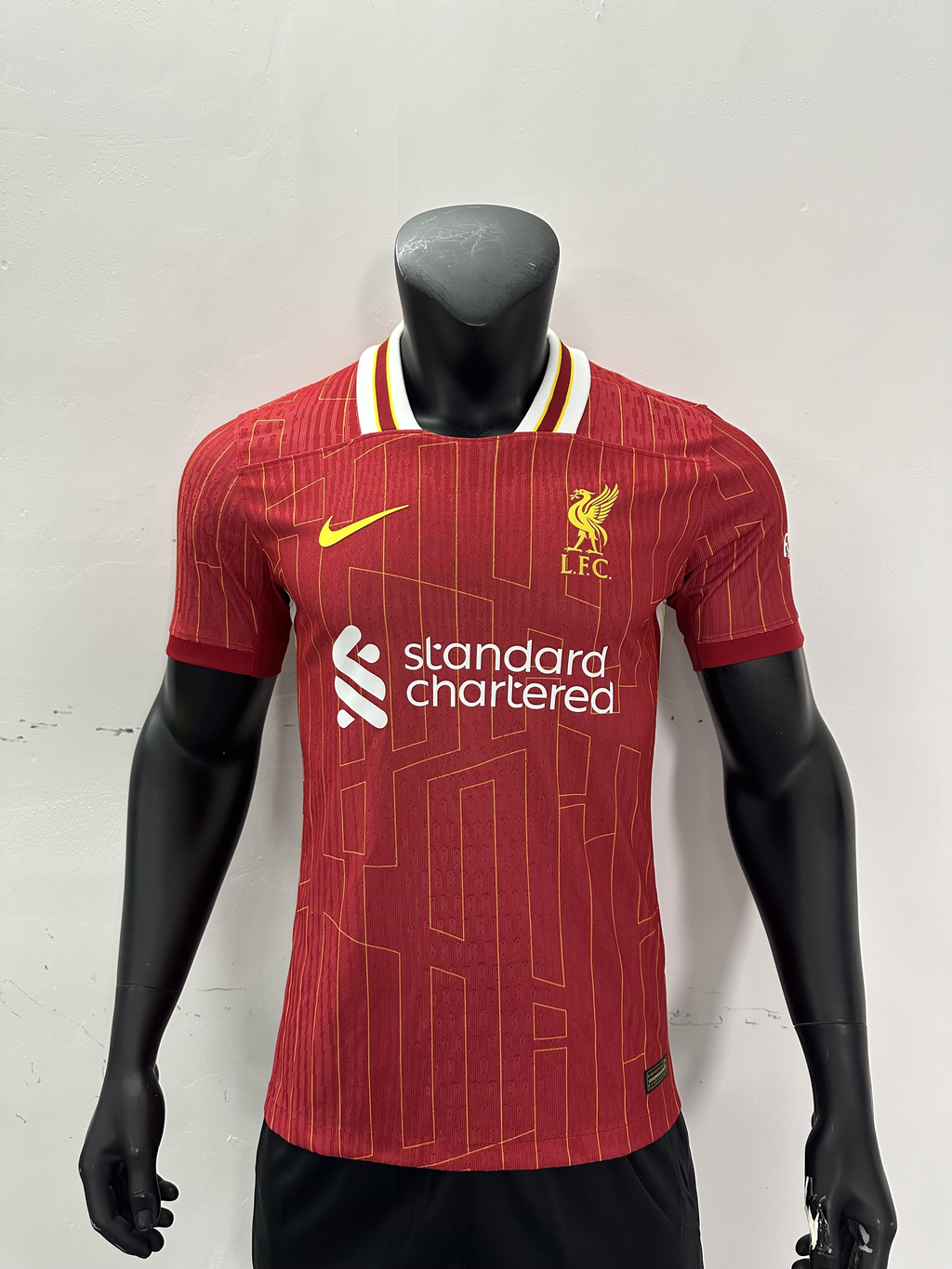Camiseta Liverpool, Local 24-25