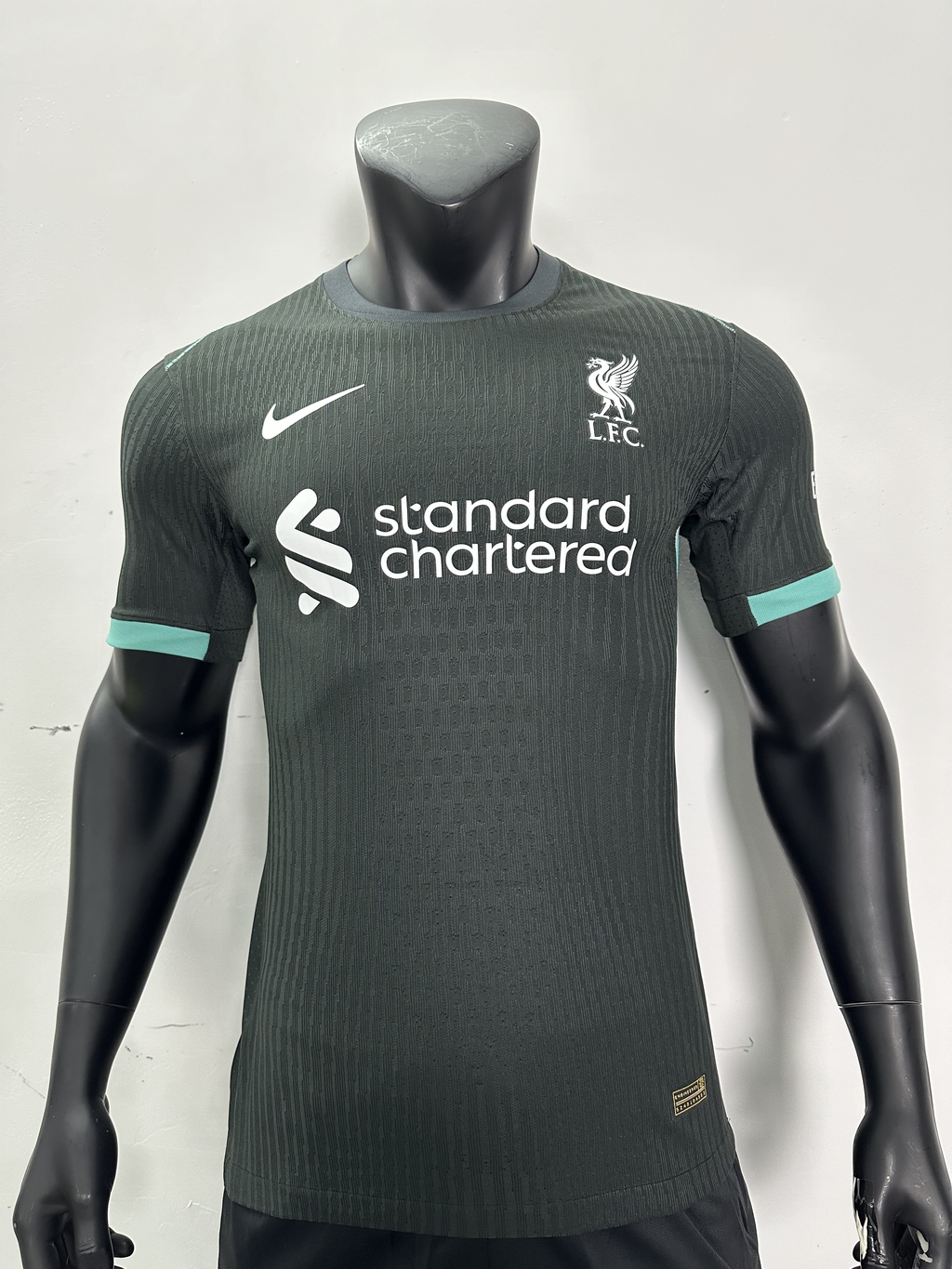 Camiseta Liverpool, Visitante 24-25