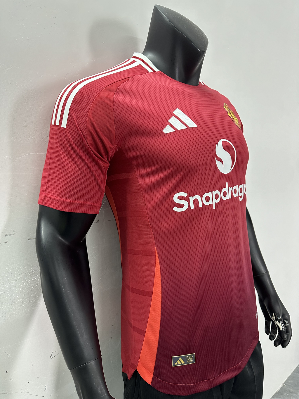 Camiseta Manchester United, Local 24-25