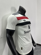 Camiseta Manchester United, Tecera 24-25