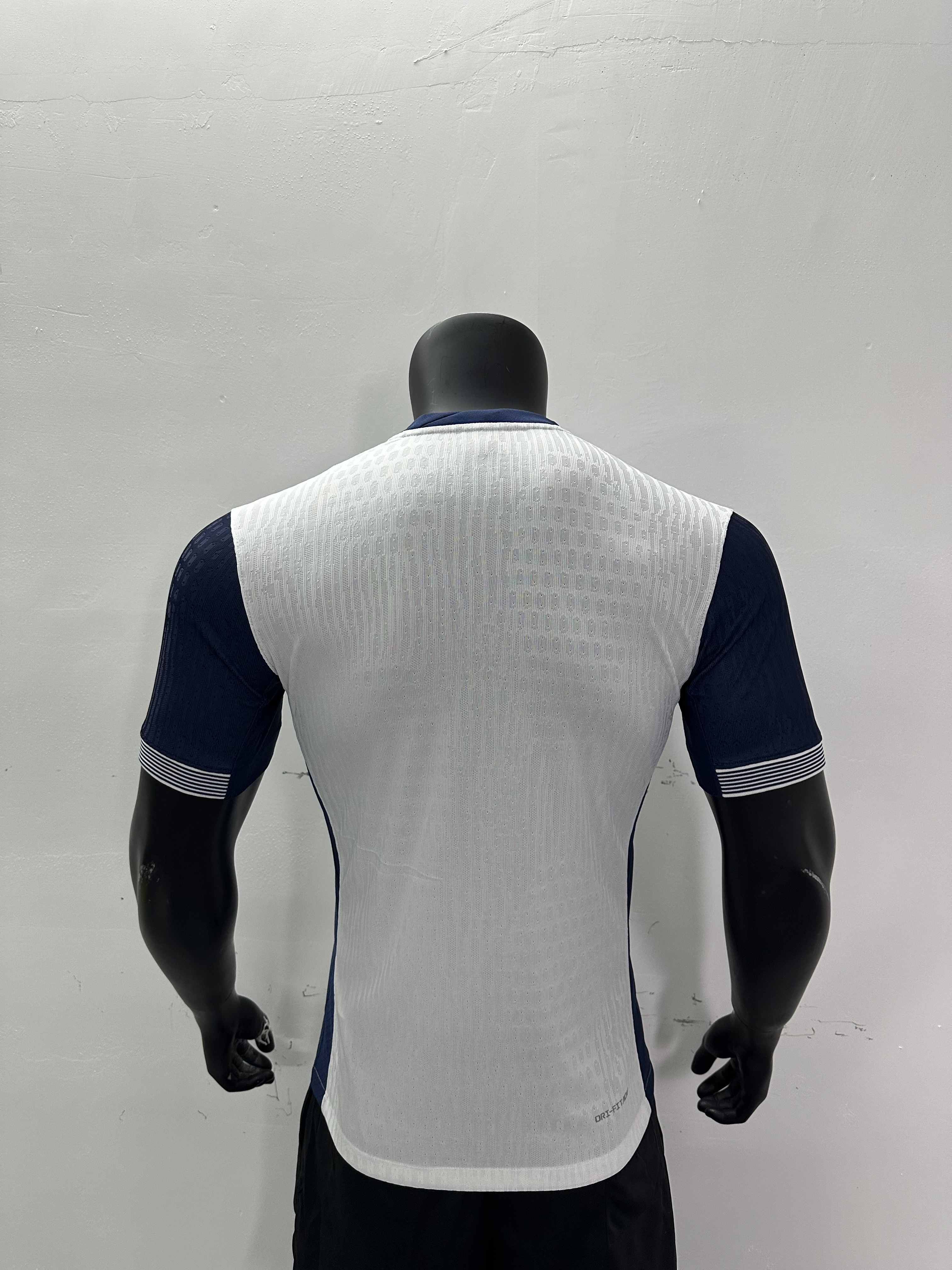 Camiseta Tottenham, Local 24-25