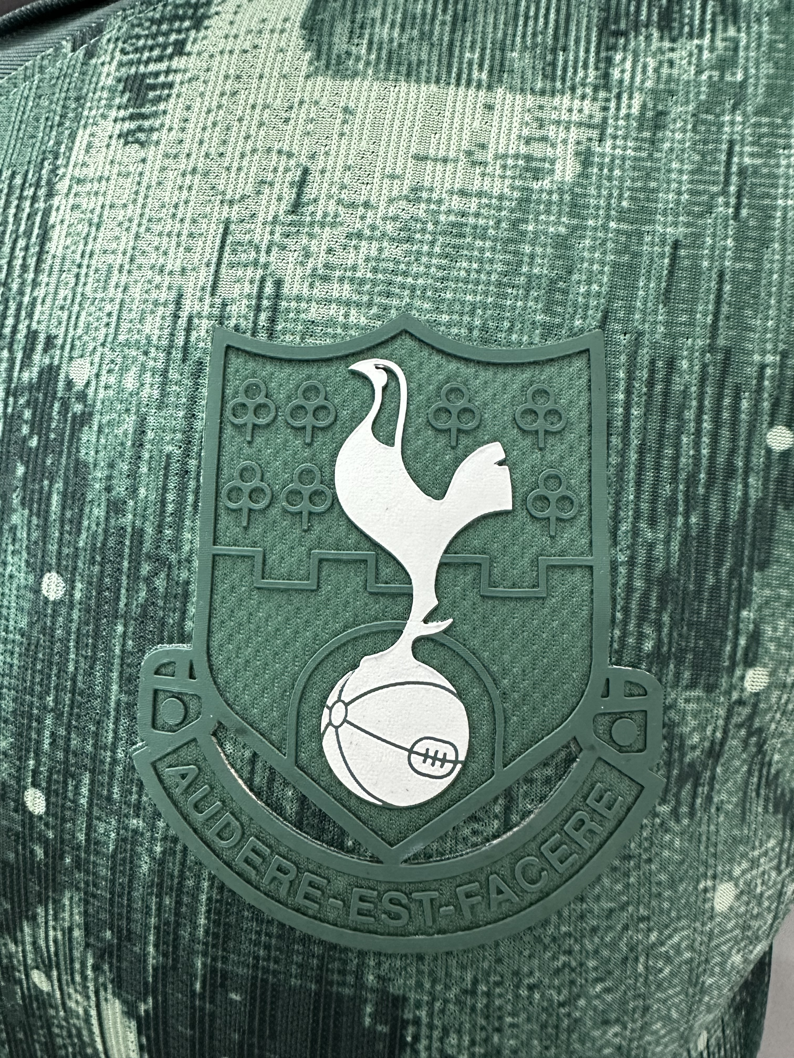 Camiseta Tottenham, Tercera 24-25