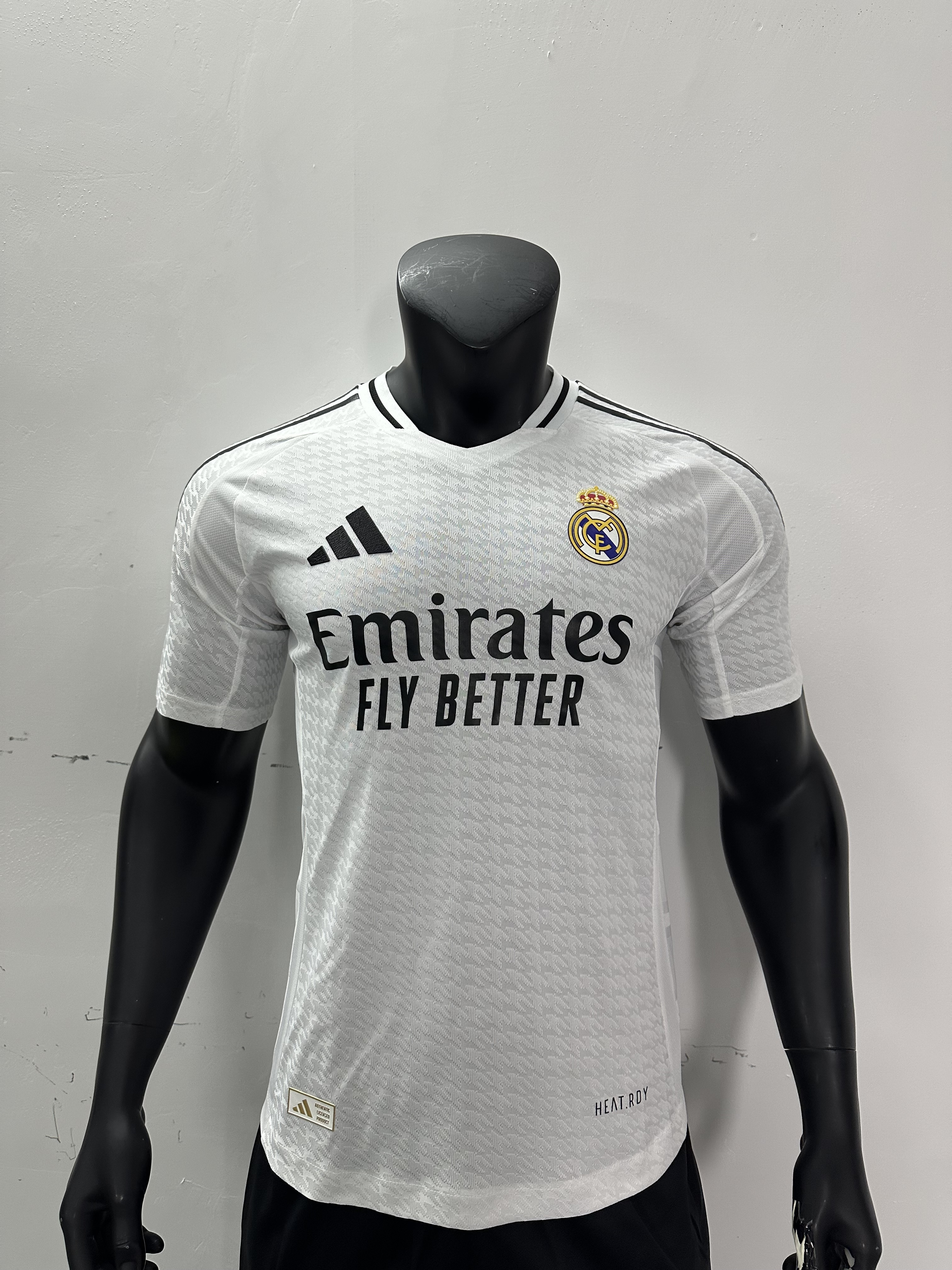 Camiseta Real Madrid, Local 24-25