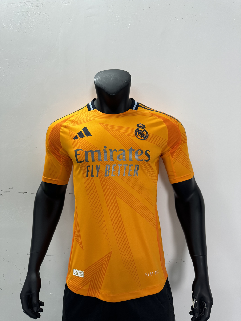 Camiseta Real Madrid, Visitante 24-25