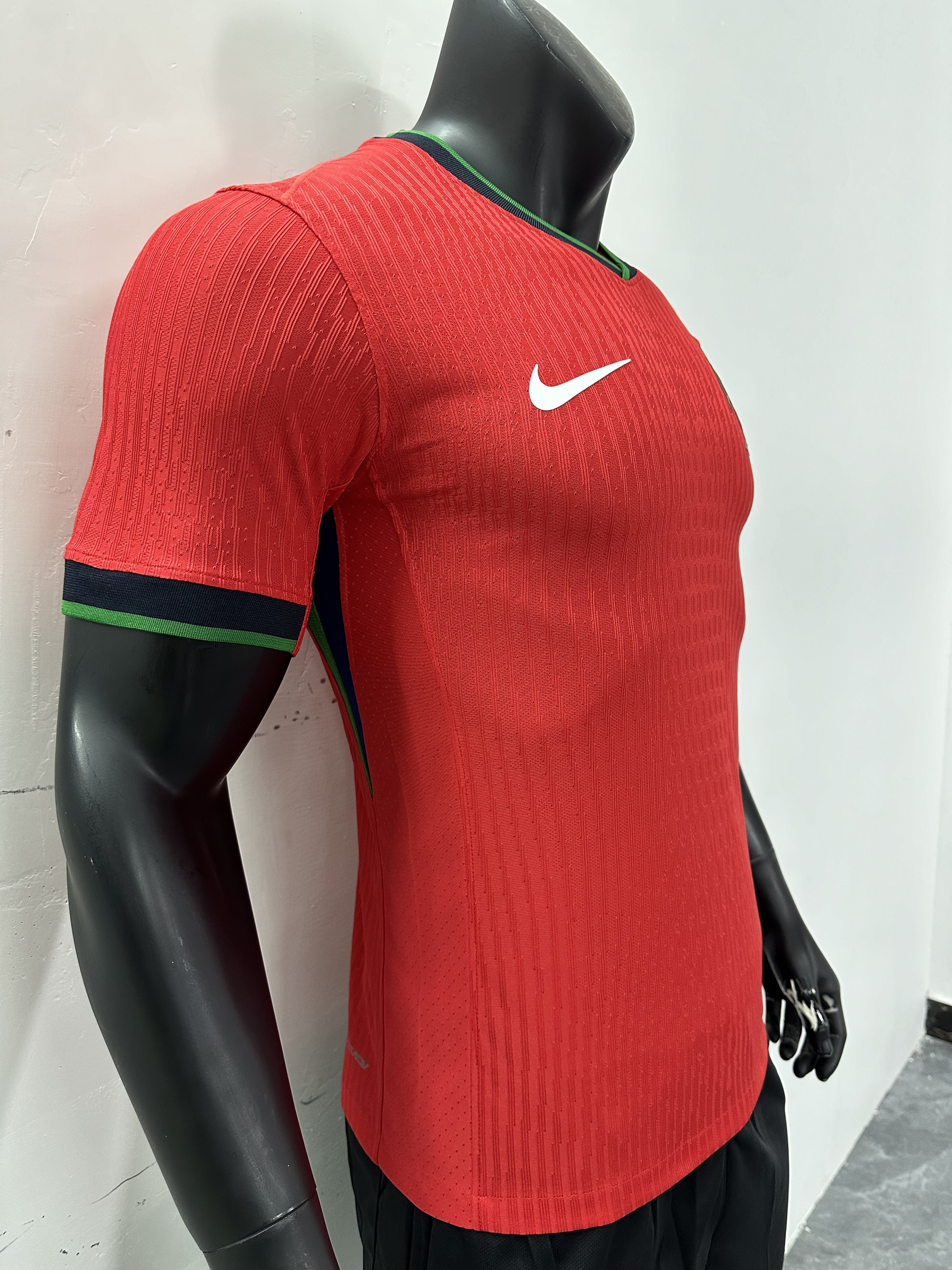 Camiseta Portugal, Local Euro Copa 24-25