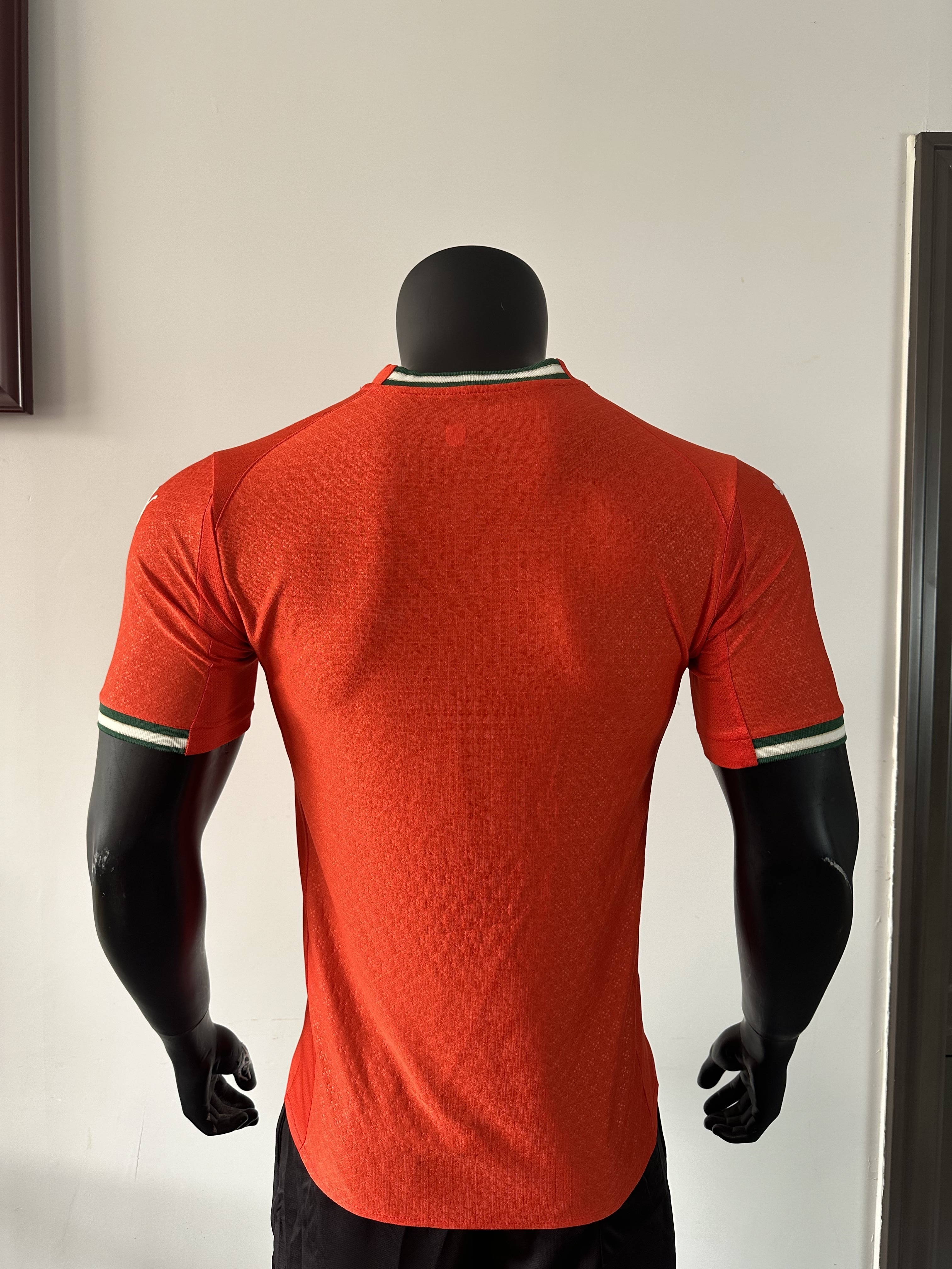 Camiseta Portugal, Local 24-25