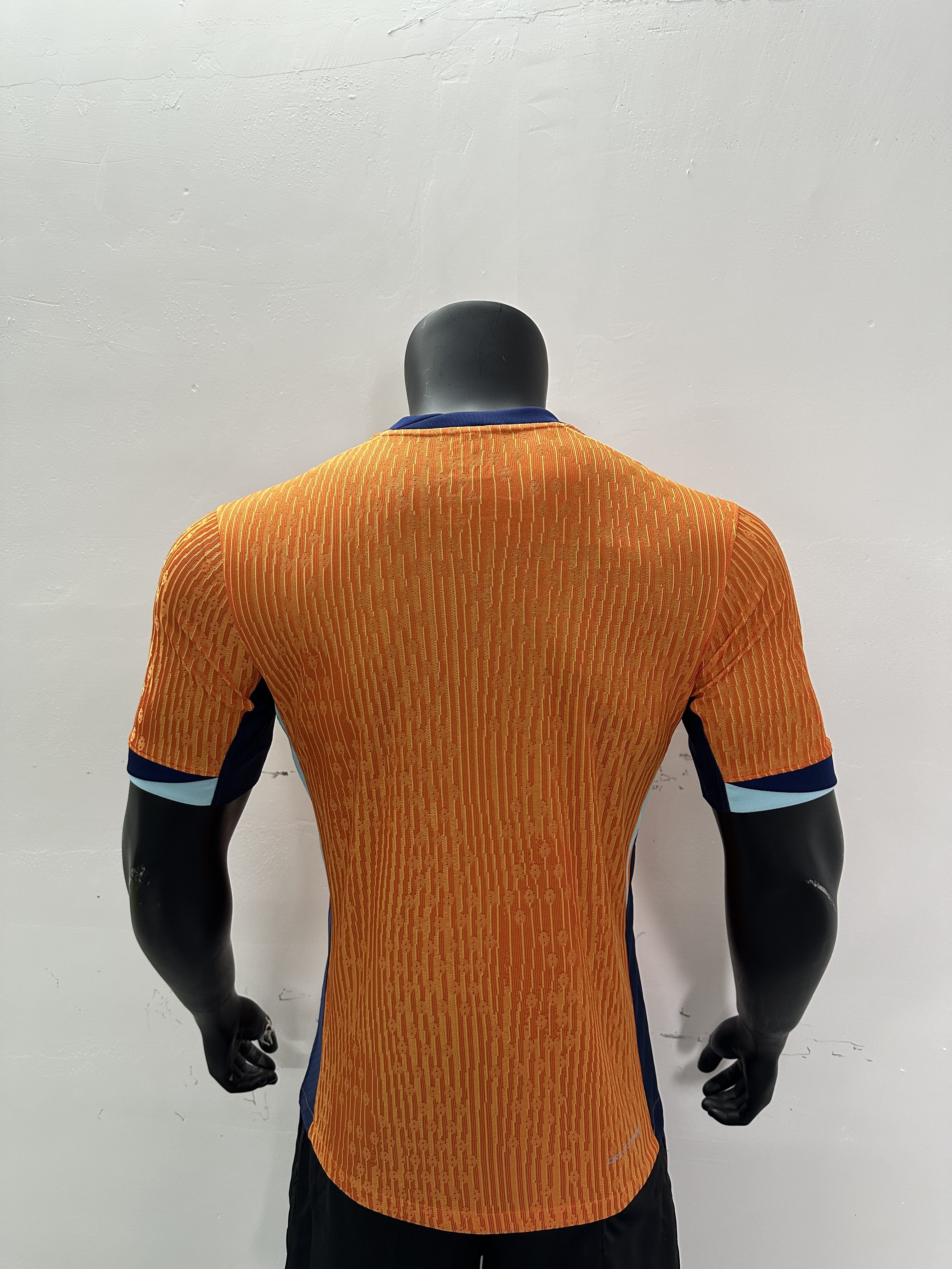 Camiseta Paises Bajos, Local 24-25