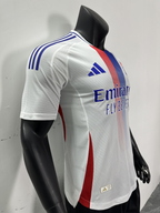 Camiseta Olympique de Lyon, Local 24-25