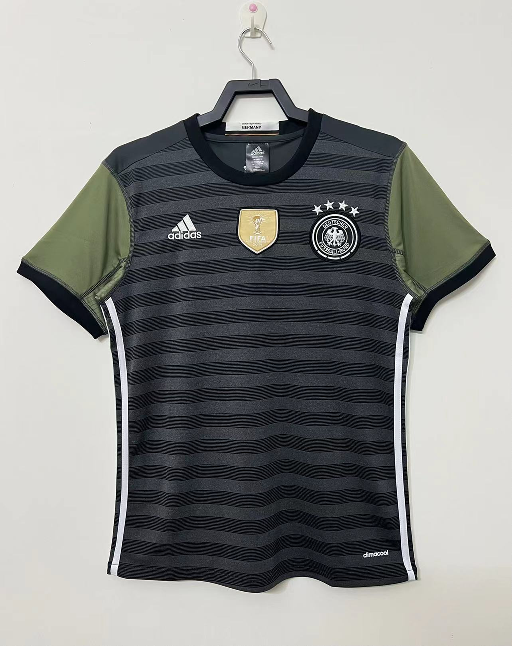 Camiseta Alemania, Visitante 2016