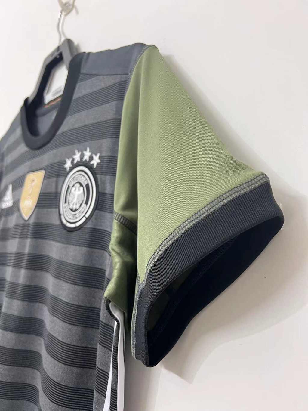 Camiseta Alemania, Visitante 2016