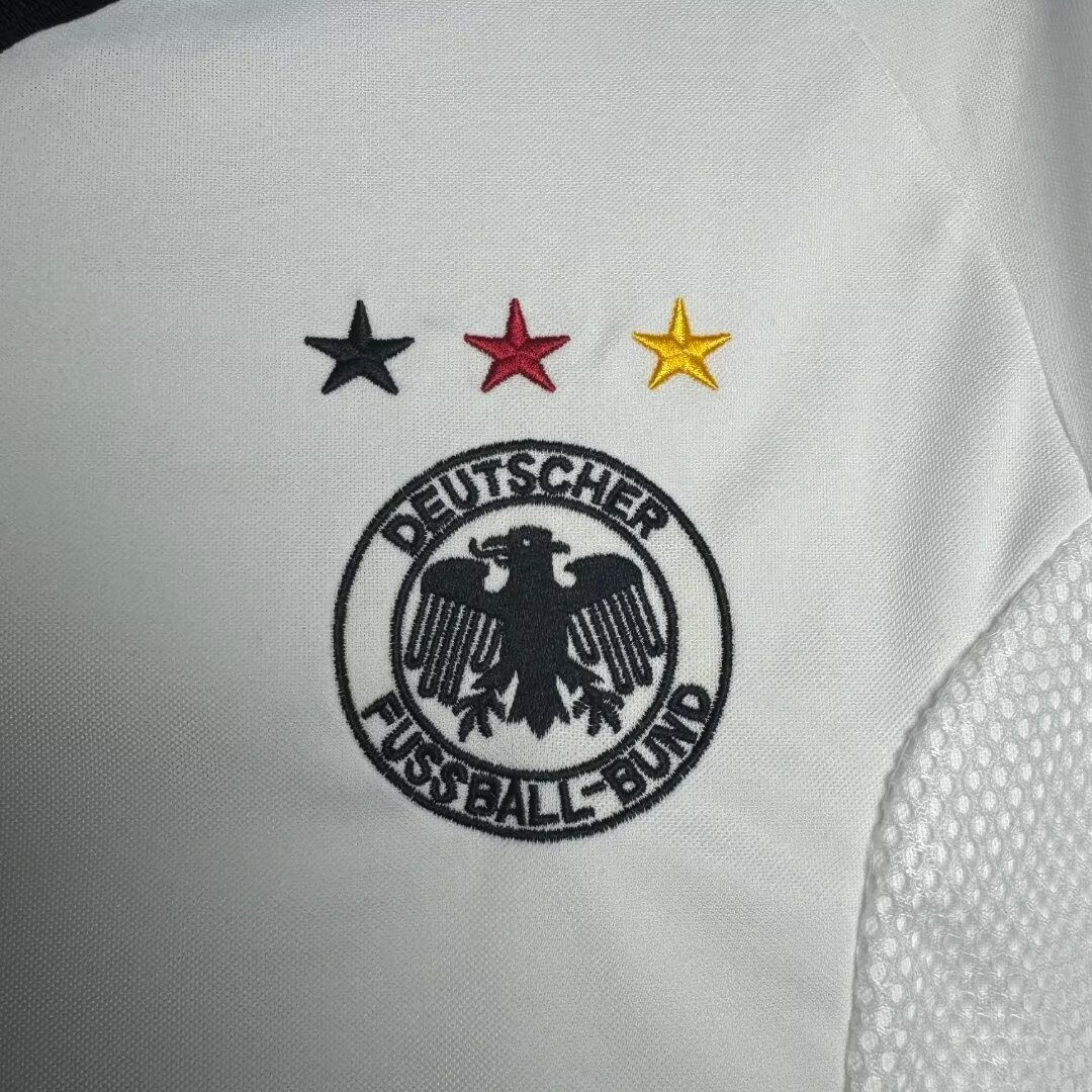 Camiseta Alemania, Local 2002