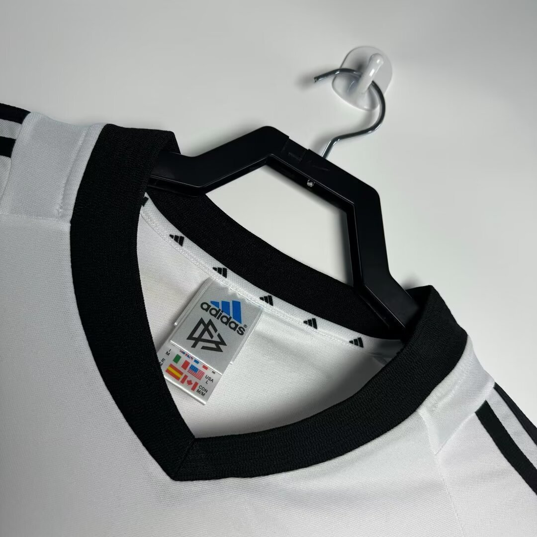 Camiseta Alemania, Local 2002