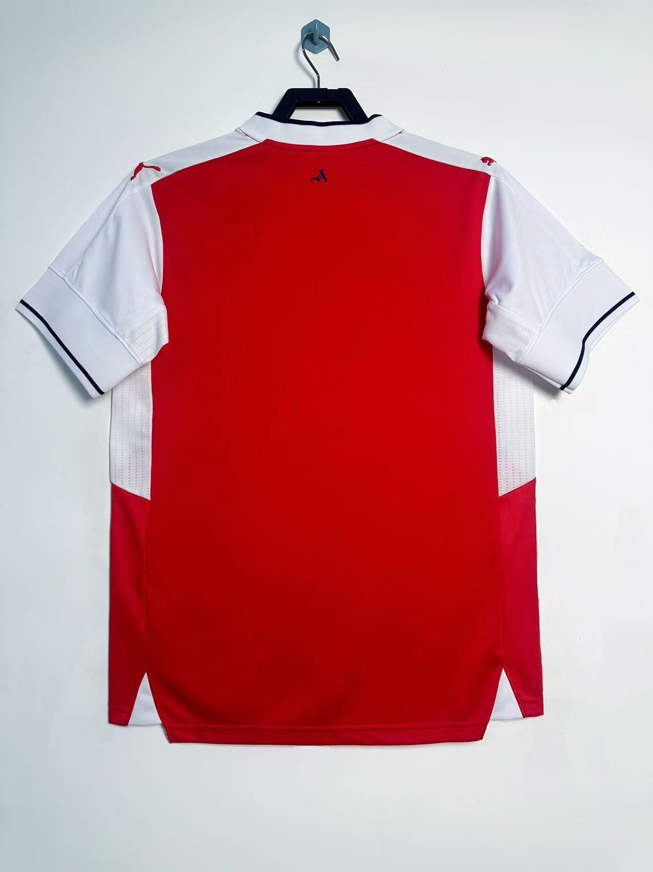 Camiseta Arsenal, Local 16-17