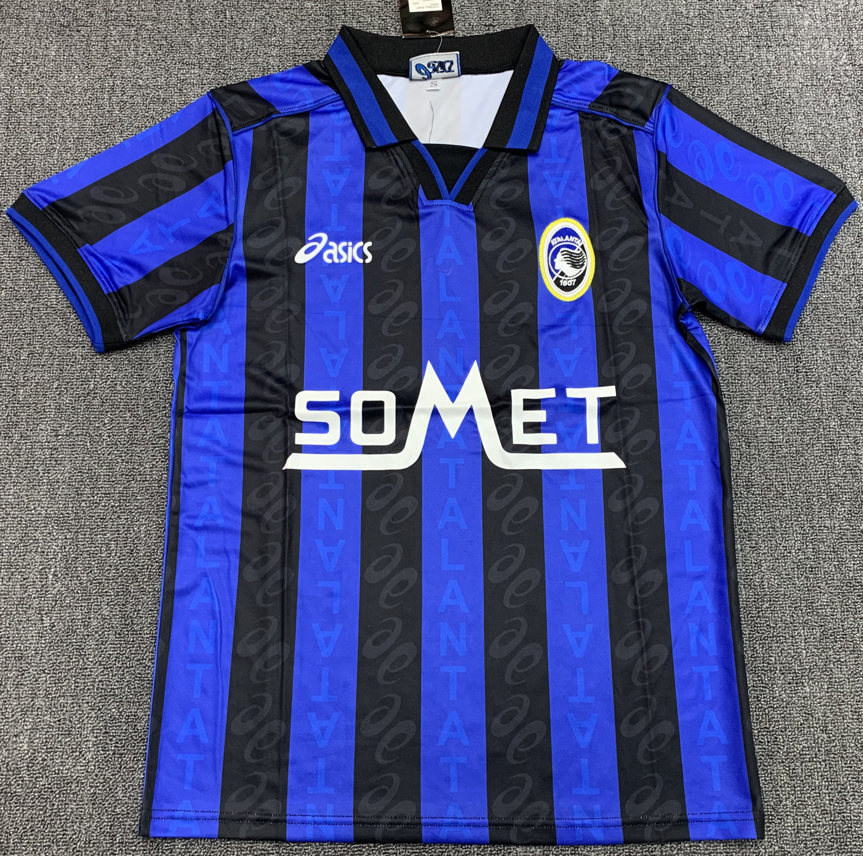 Camiseta Atalanta, Local 96-97