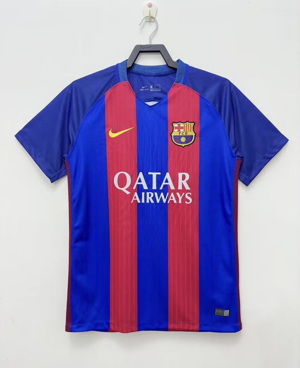 Camiseta FC Barcelona, Local 16-17