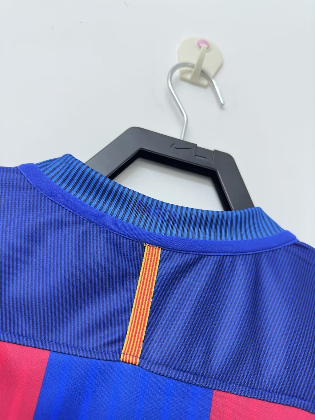 Camiseta FC Barcelona, Local 16-17