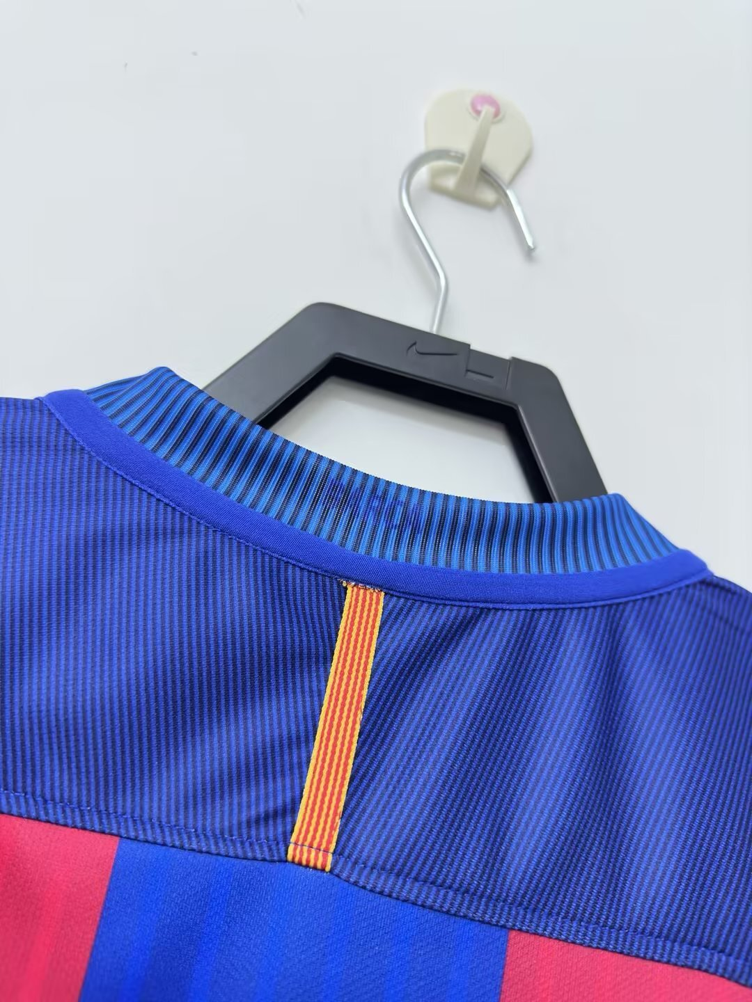 Camiseta FC Barcelona, Local 16-17