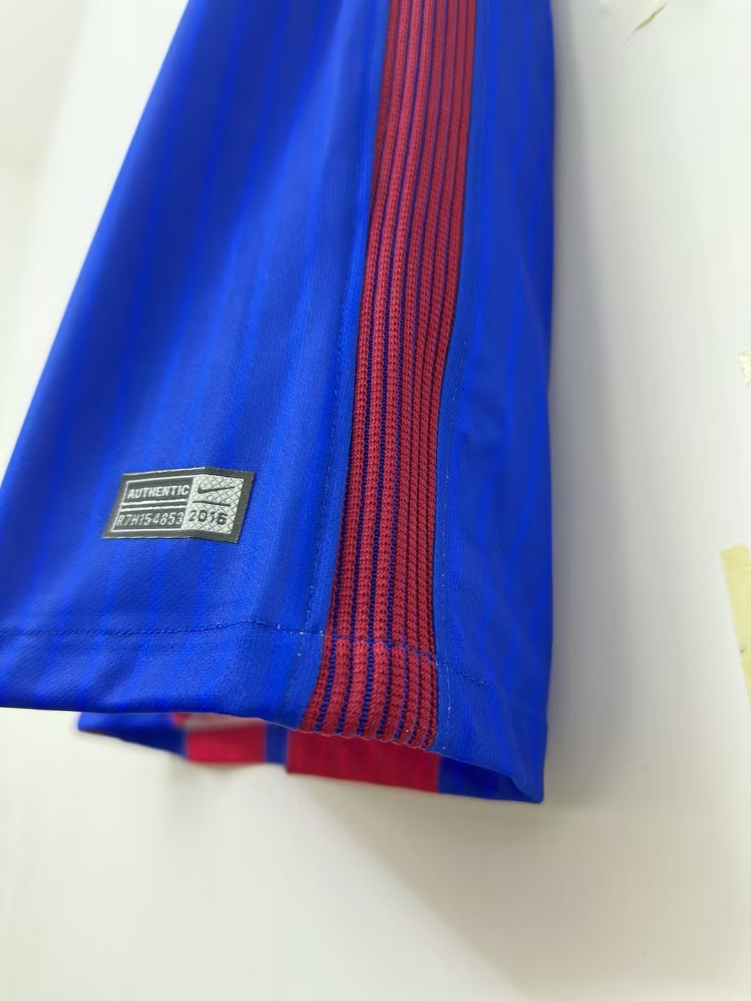 Camiseta FC Barcelona, Local 16-17