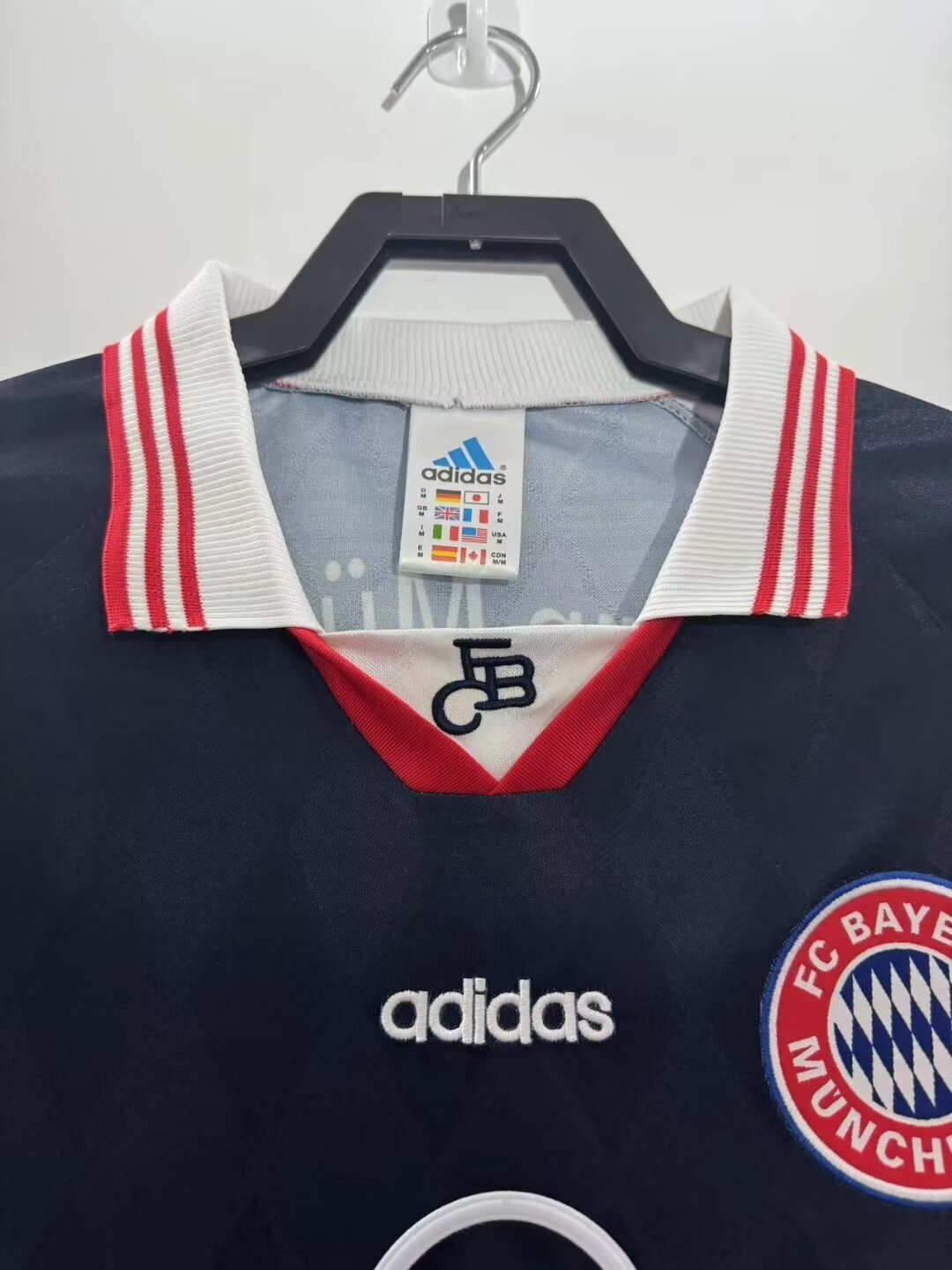 Camiseta Bayern Munich, Local 97-99