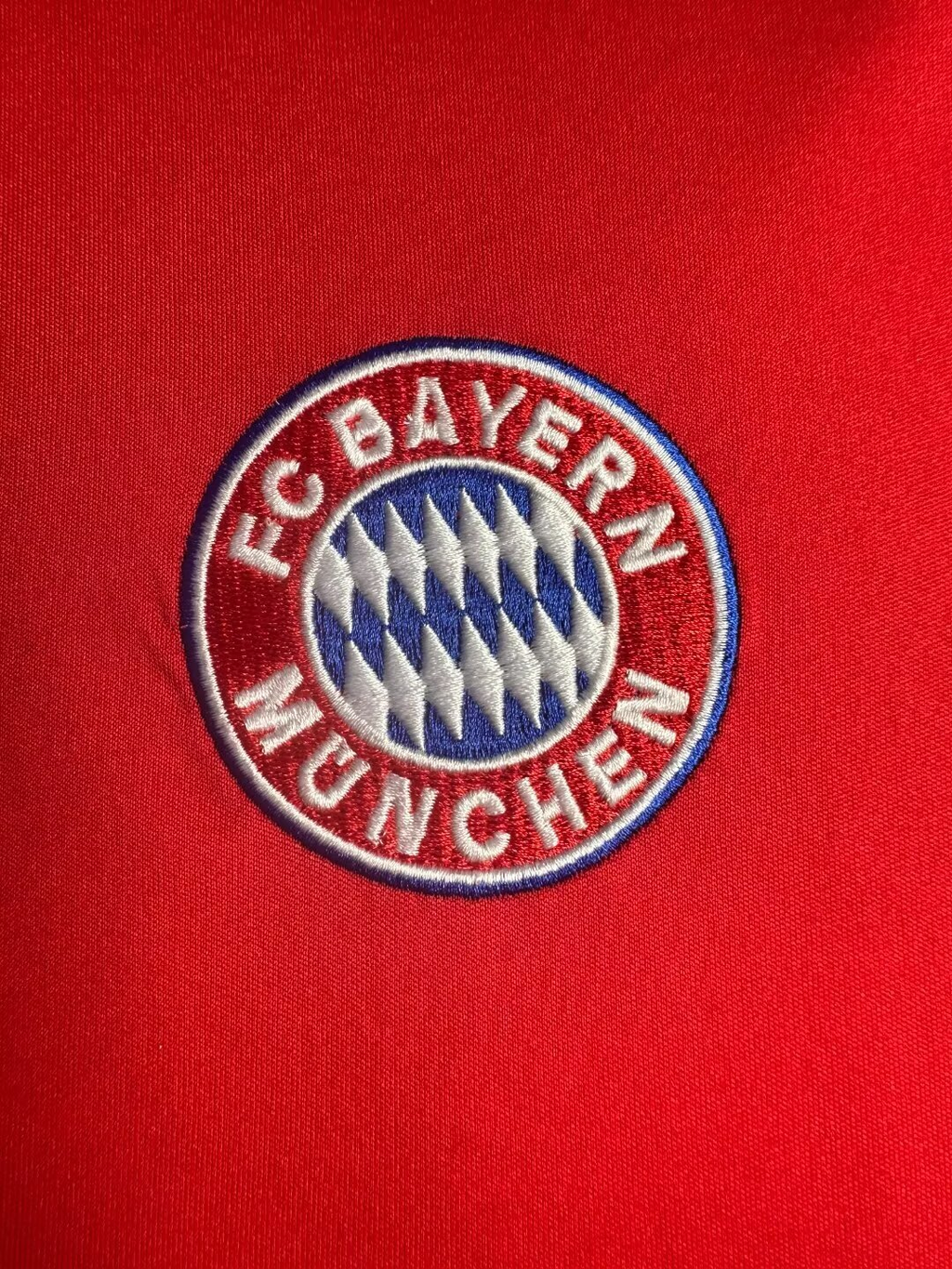 Camiseta Bayern Munich, Local 99-01