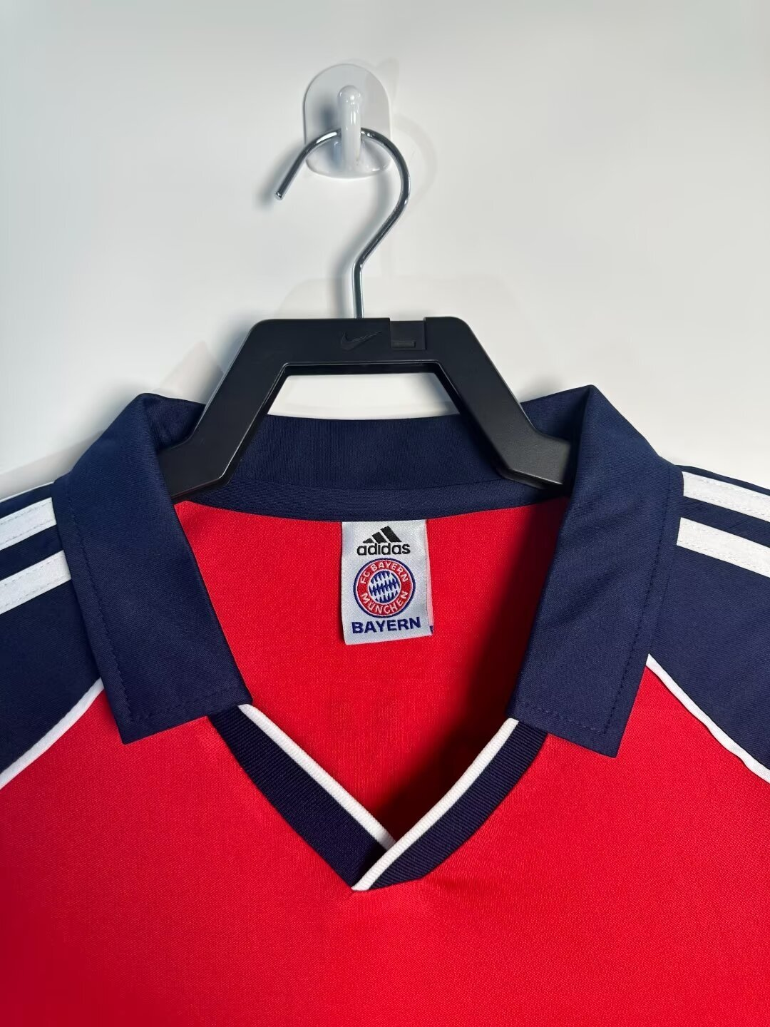 Camiseta Bayern Munich, Local 99-01