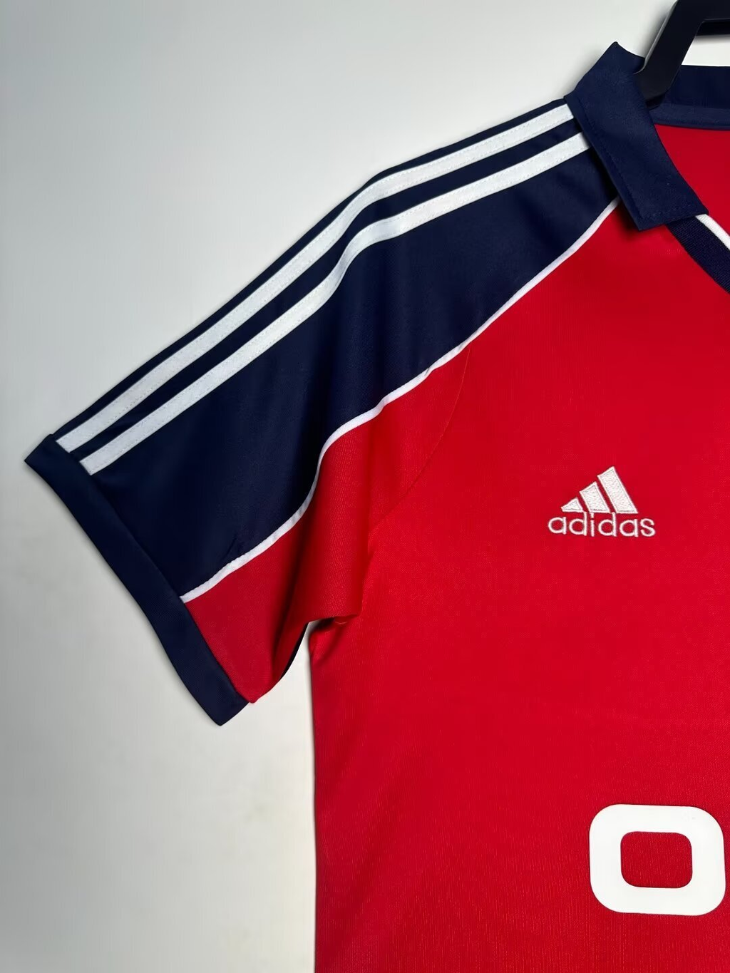 Camiseta Bayern Munich, Local 99-01
