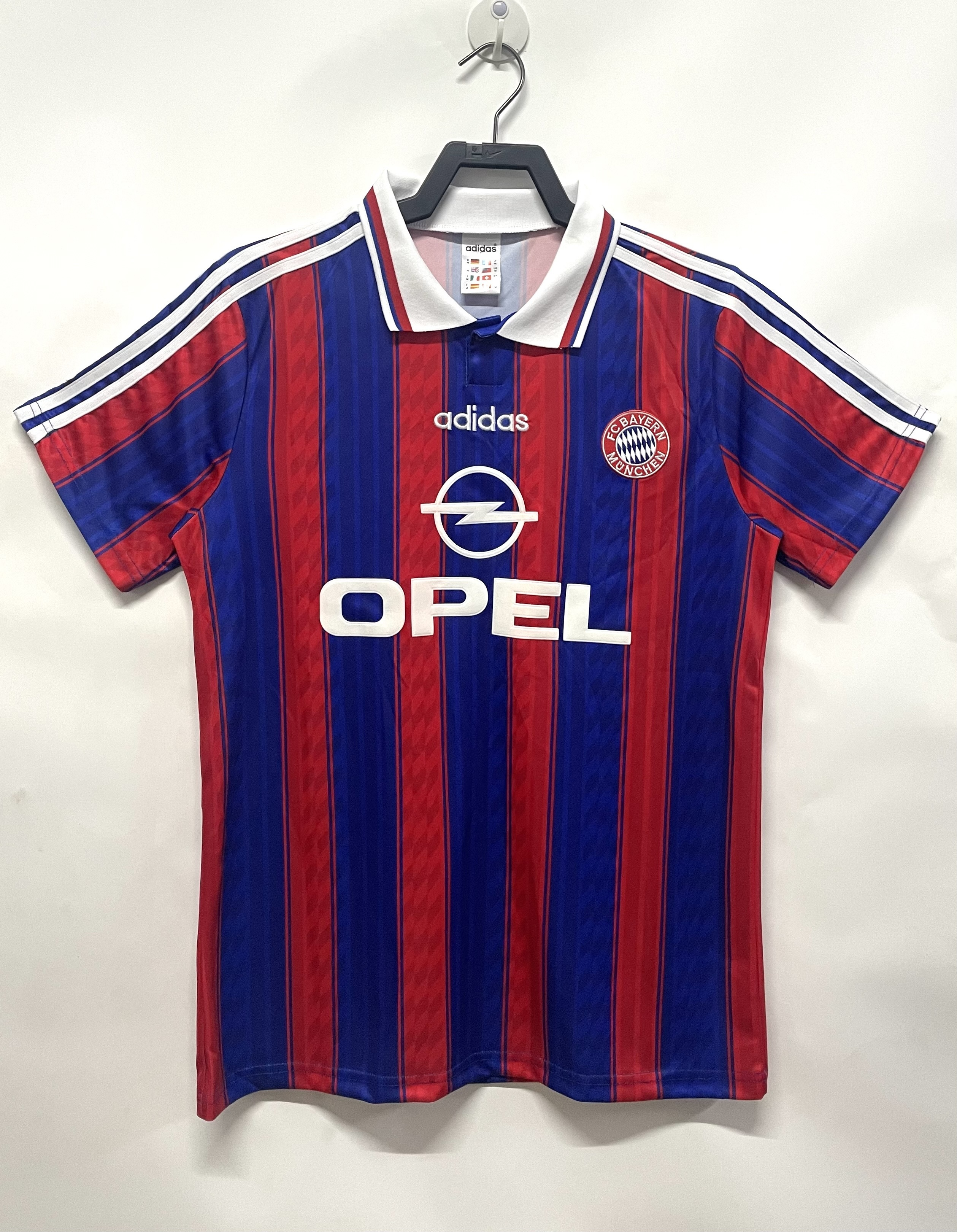 Camiseta Bayern Munich, Local 95-97