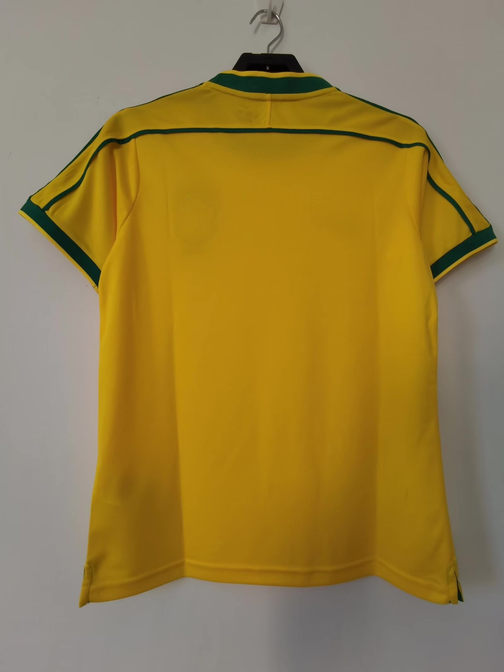 Camiseta Brasil, Local 1998