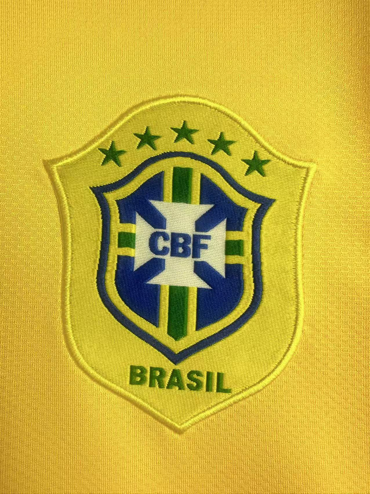 Camiseta Manga Larga Brasil, Local 2006