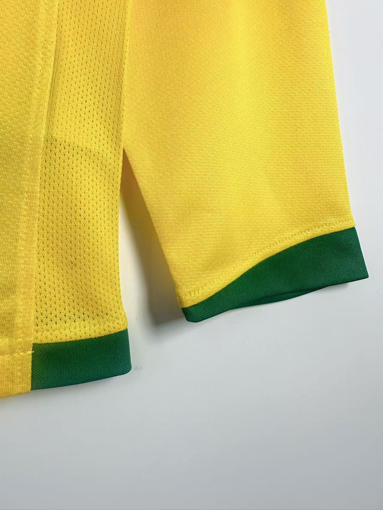 Camiseta Manga Larga Brasil, Local 2006