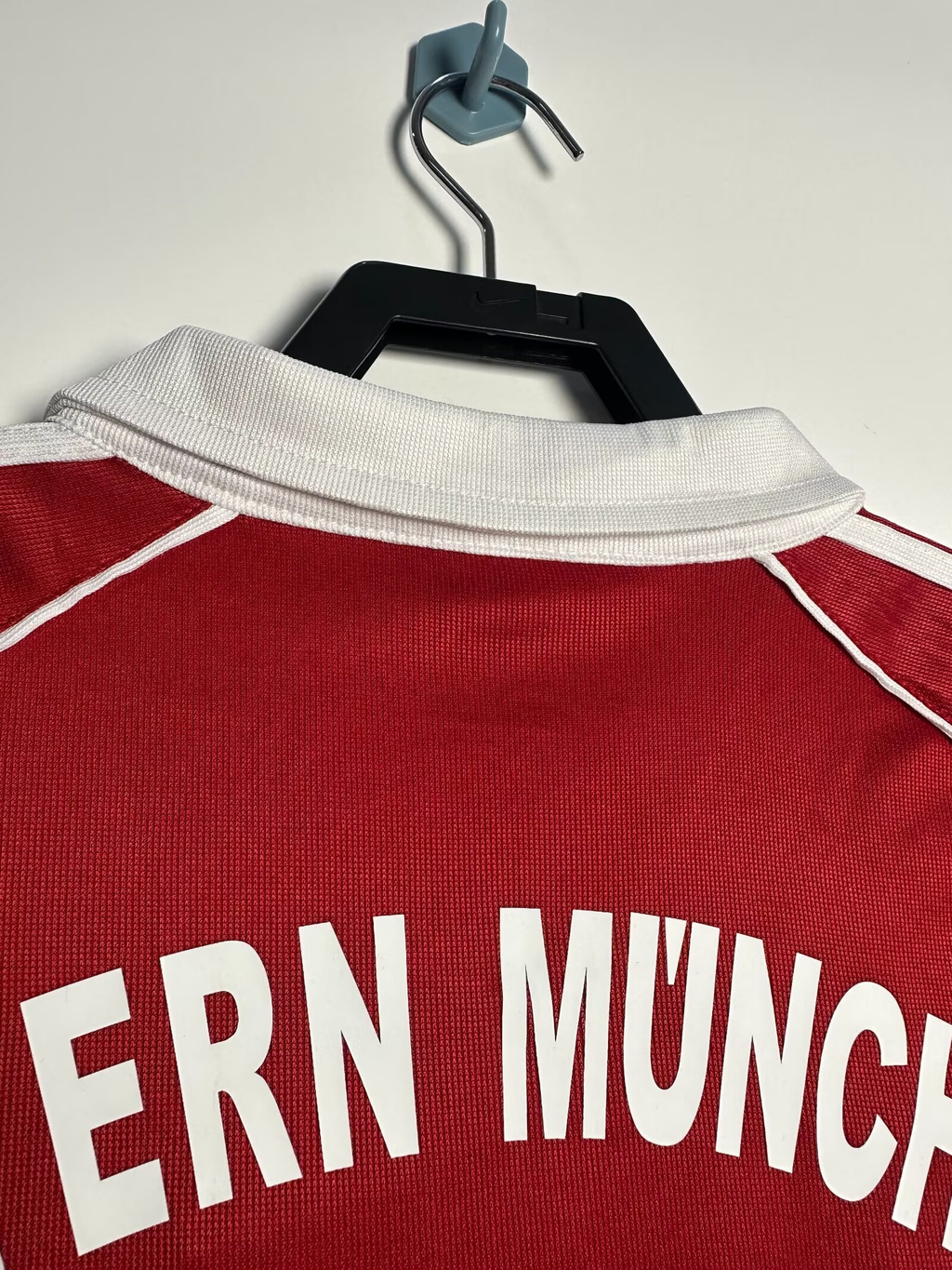Camiseta Bayern Múnich, Local 05-06